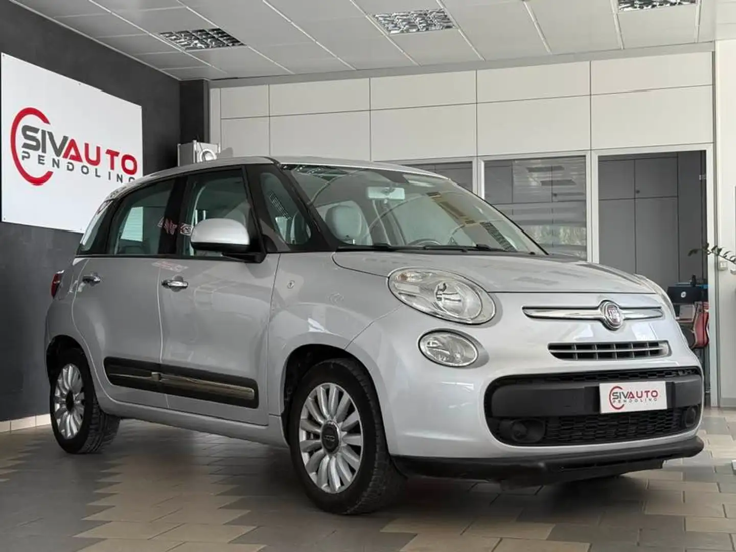 Fiat 500L 500L 1.3 mjt Pop Star 85cv Gris - 1