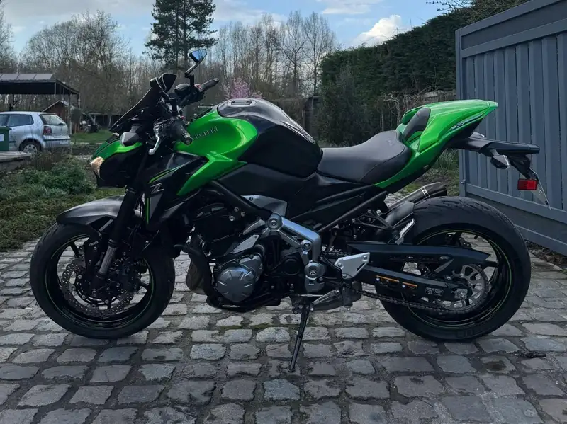 Kawasaki Z 900 - foto 2