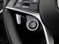 Alfa Romeo Giulia 2.0T B-Tech | Climate Control | Panoramadak | Stoe Grijs - thumbnail 25