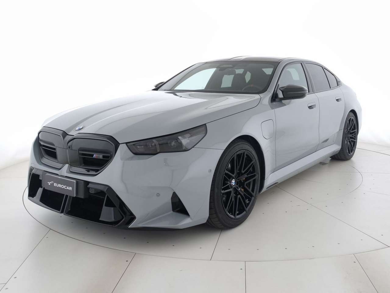 BMW M5 4.4 727cv auto