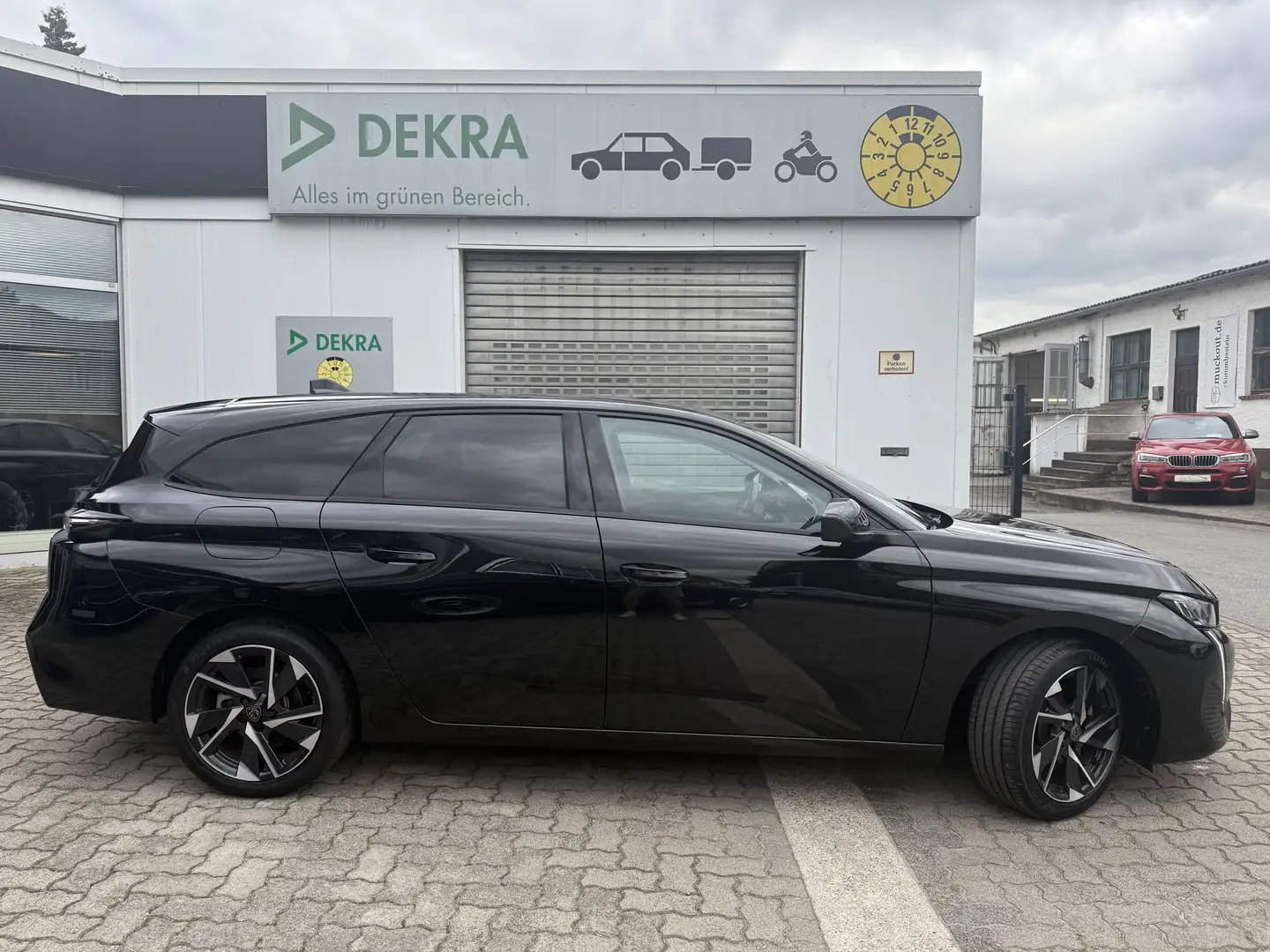 Peugeot 308 Allure Pack HDI Combi Automatik mit Klima/Navi/PDC Noir - 2