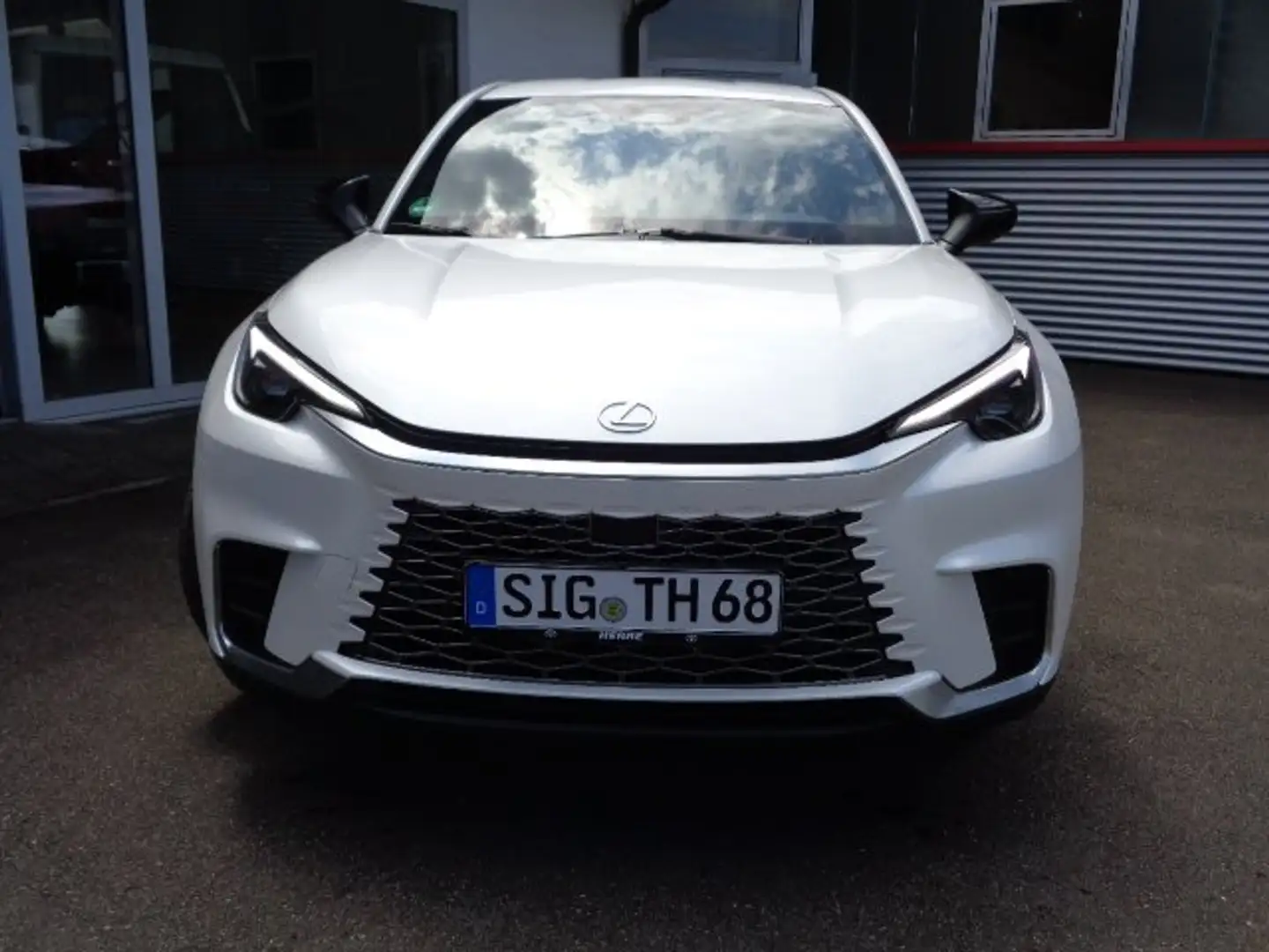 Lexus LBX Elegant perleff., Leder braun, el. Heckklappe Weiß - 2
