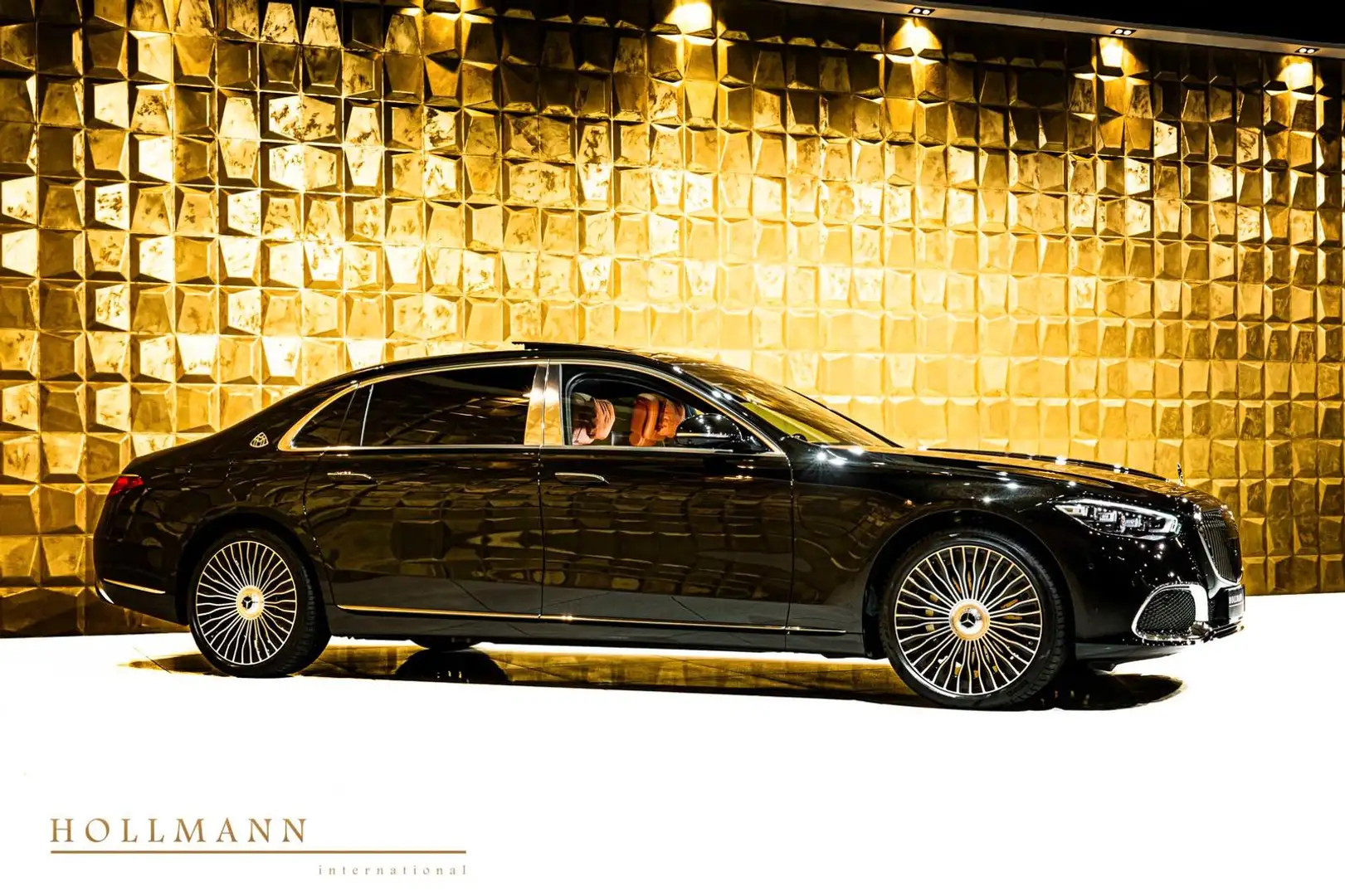 Mercedes-Benz S 580 MAYBACH + BURMESTER + 4 SEATS + MY2025 Nero - 2
