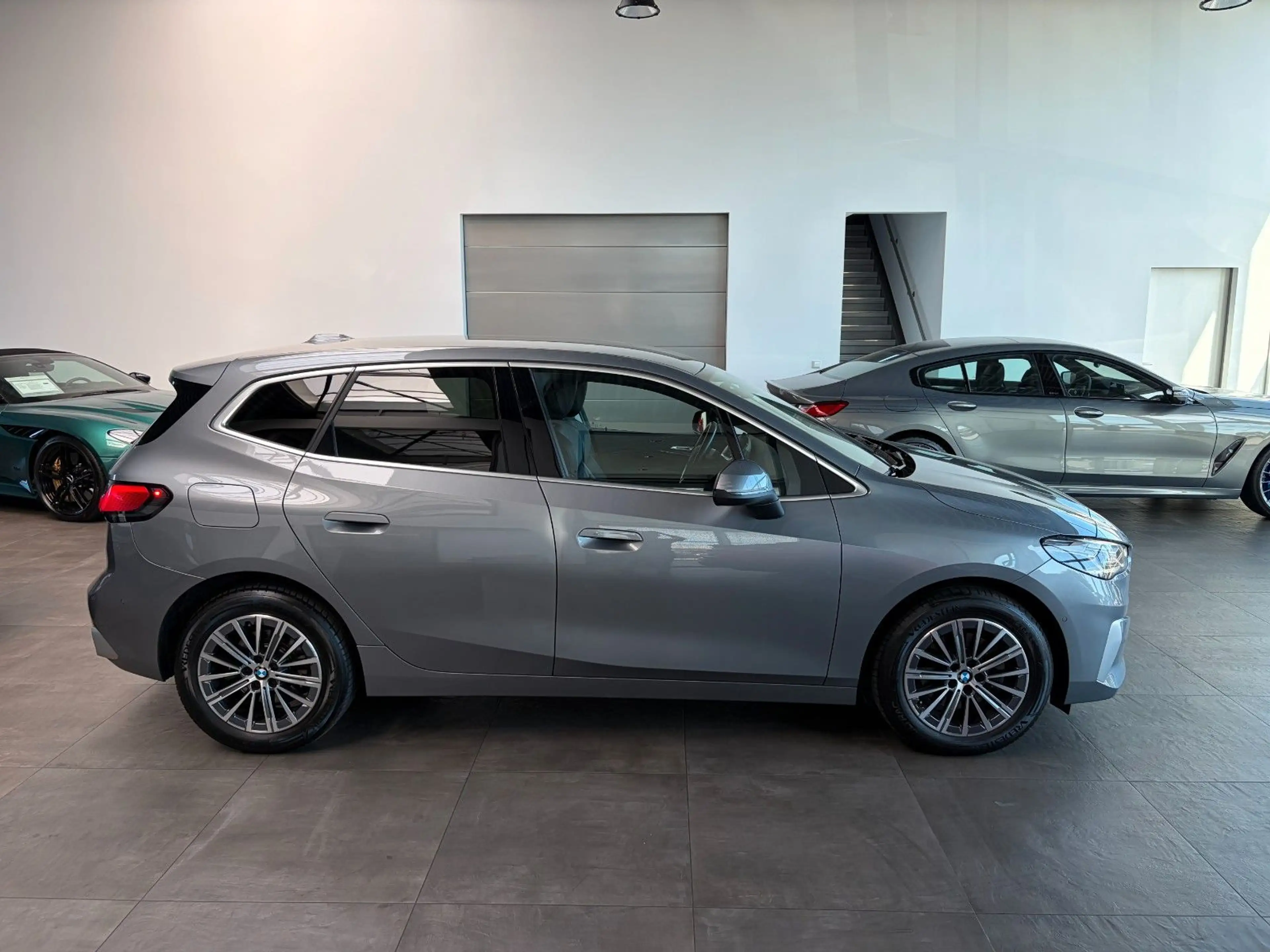BMW 218 218D ACTIVE TOURER #LUXURY LINE #AHK #FACELIFT — photo 13