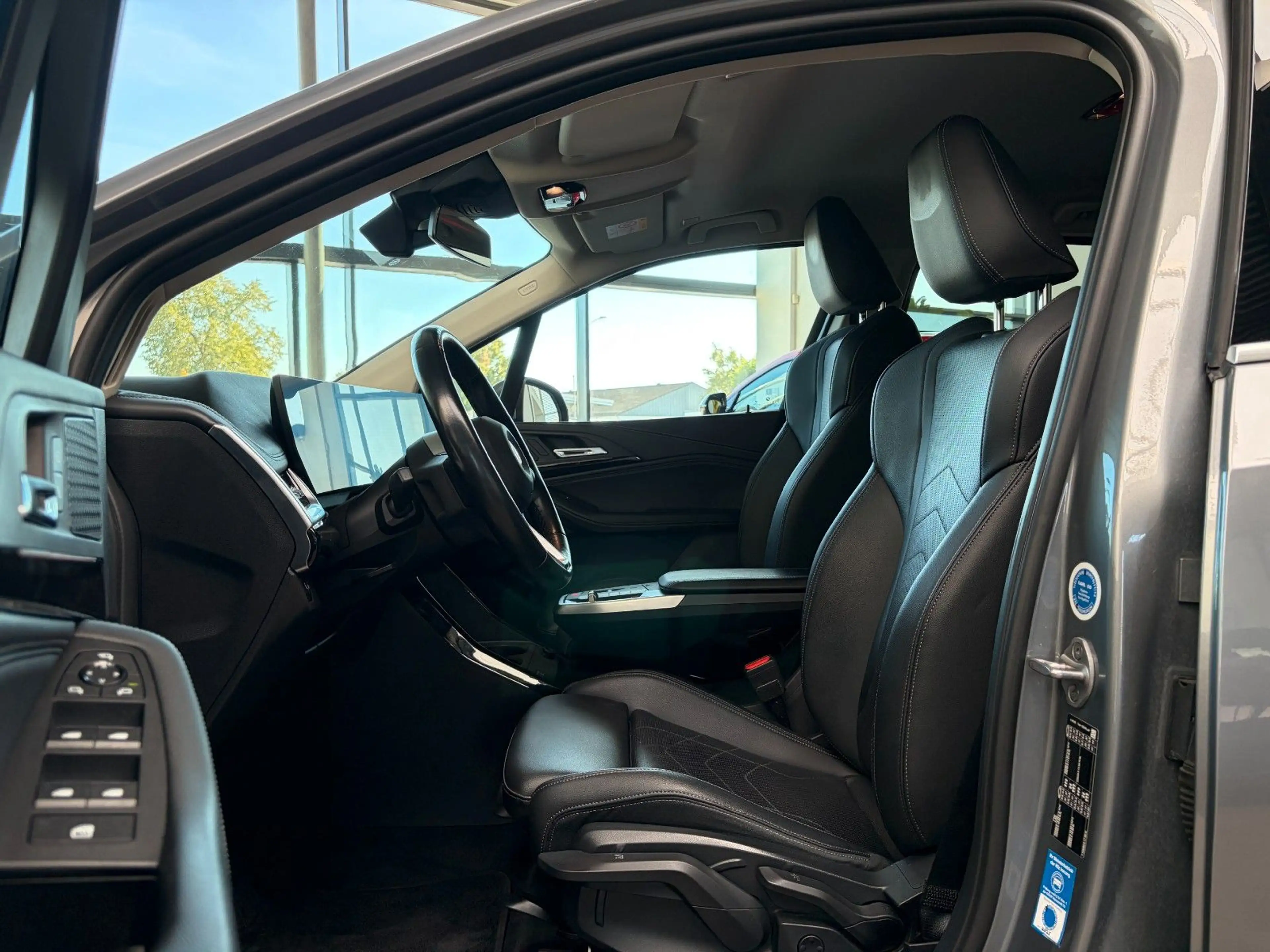 BMW 218 218D ACTIVE TOURER #LUXURY LINE #AHK #FACELIFT — photo 3