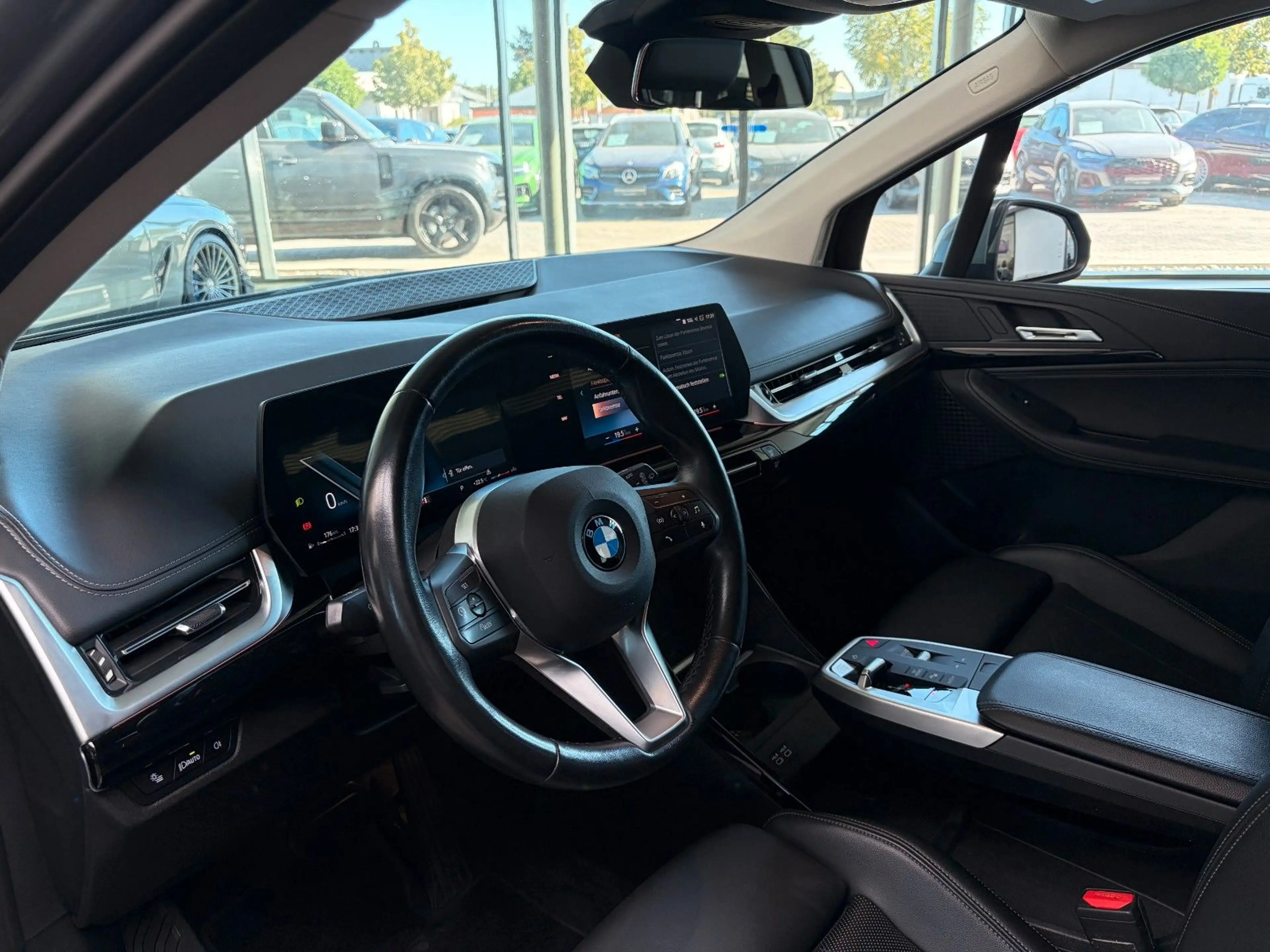 BMW 218 218D ACTIVE TOURER #LUXURY LINE #AHK #FACELIFT — photo 2