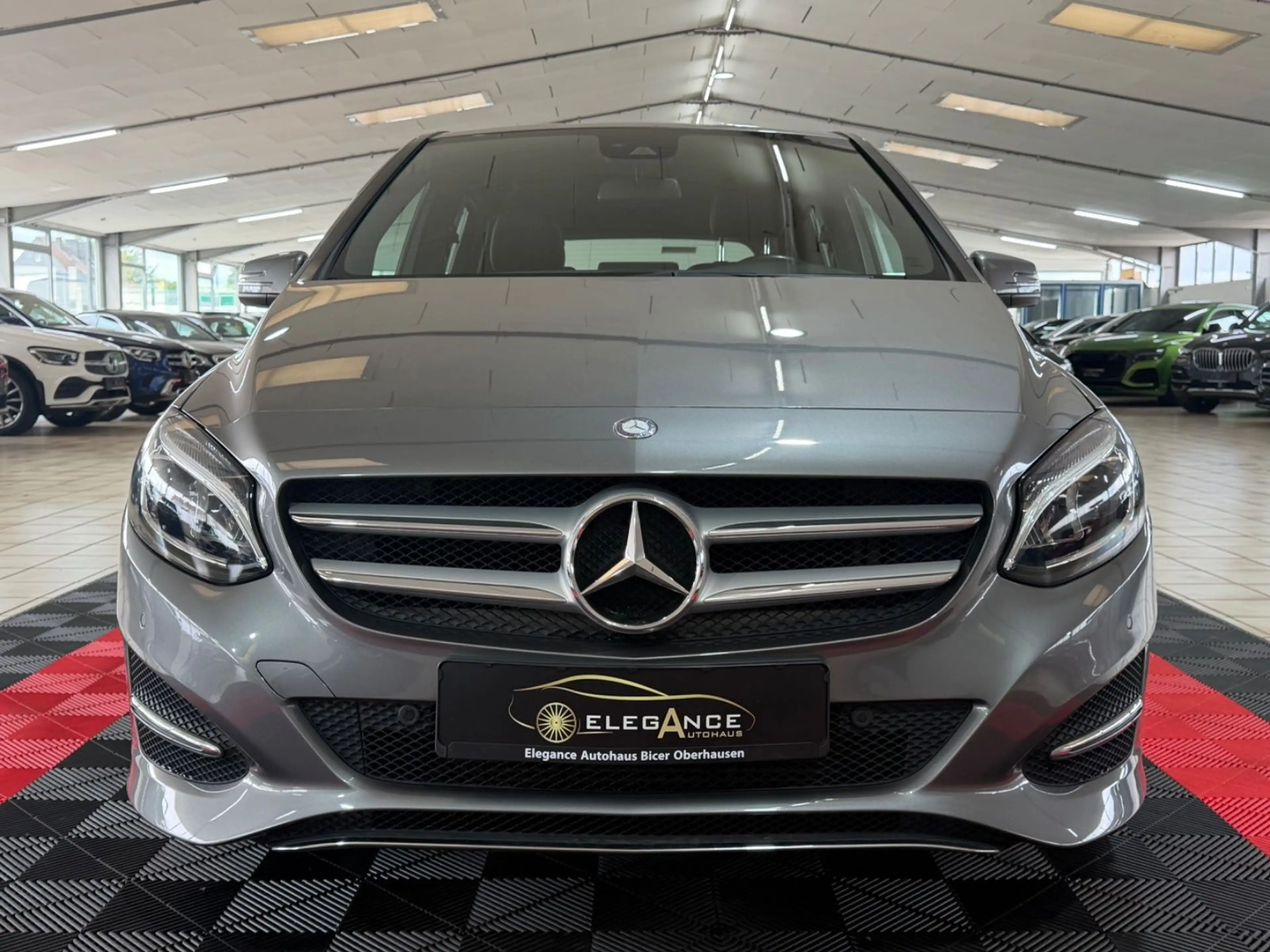 Mercedes-Benz B 200 Edition*LED*KAMERA*AUTOMATIK* — photo 2