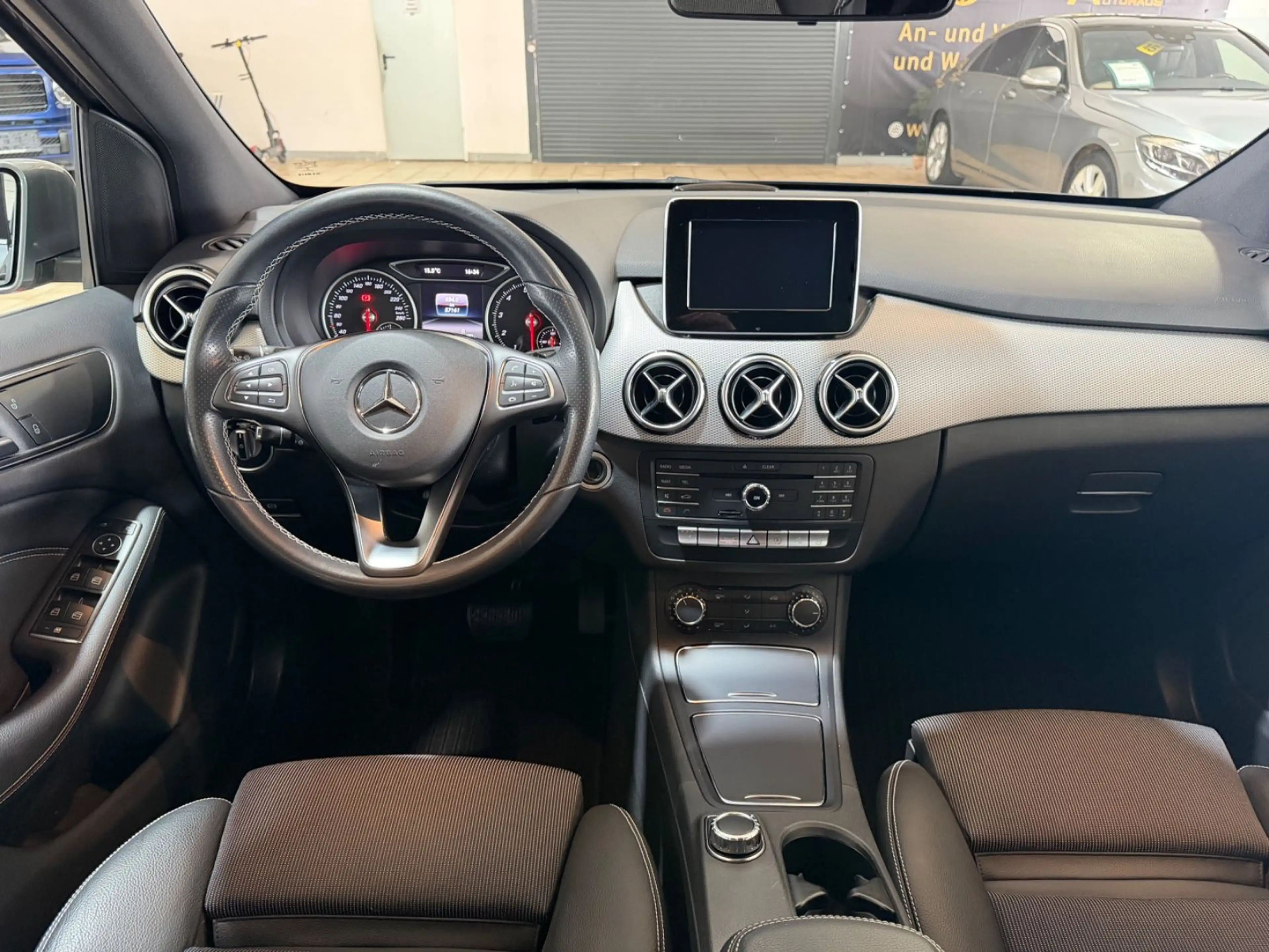 Mercedes-Benz B 200 Edition*LED*KAMERA*AUTOMATIK* — photo 15