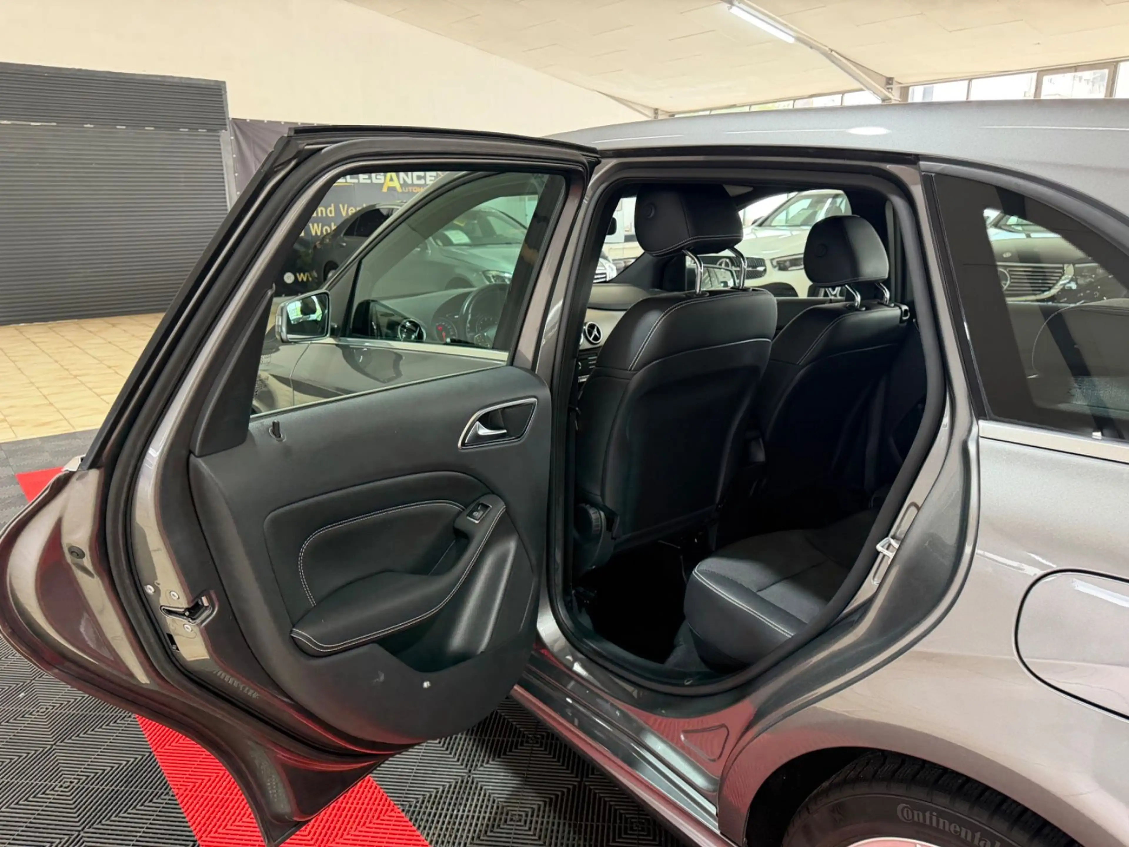 Mercedes-Benz B 200 Edition*LED*KAMERA*AUTOMATIK* — photo 13