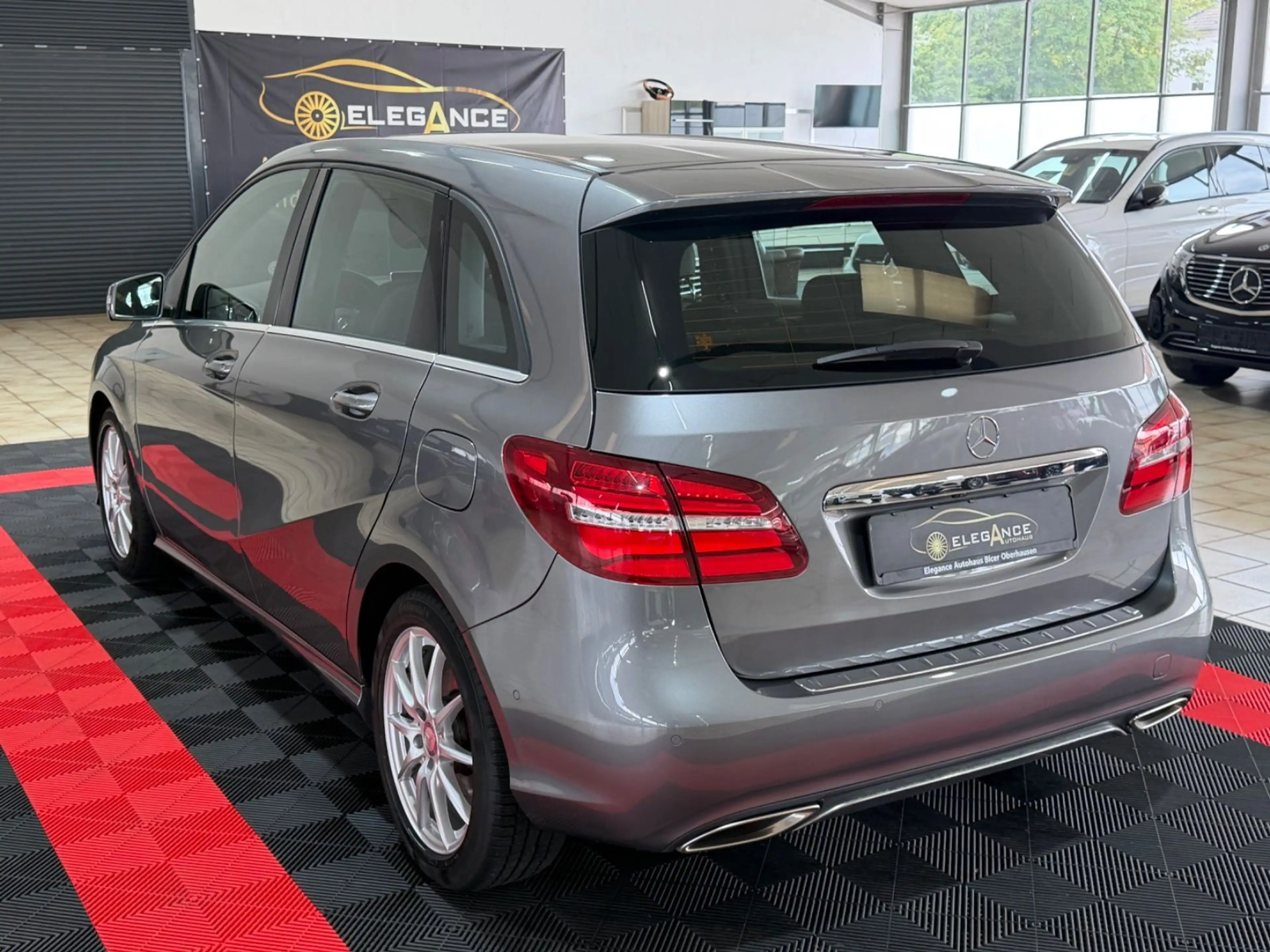 Mercedes-Benz B 200 Edition*LED*KAMERA*AUTOMATIK* — photo 7