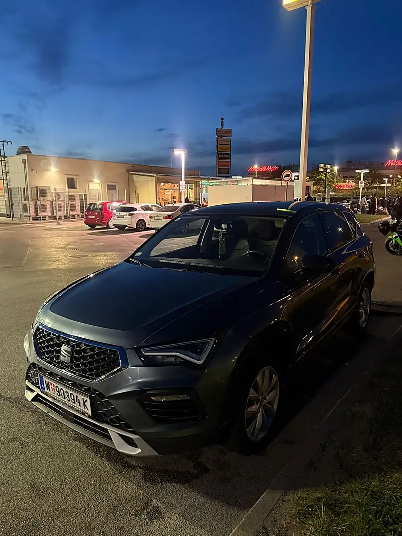 SEAT Ateca 1,5 Style ACT TSI Grau - 2