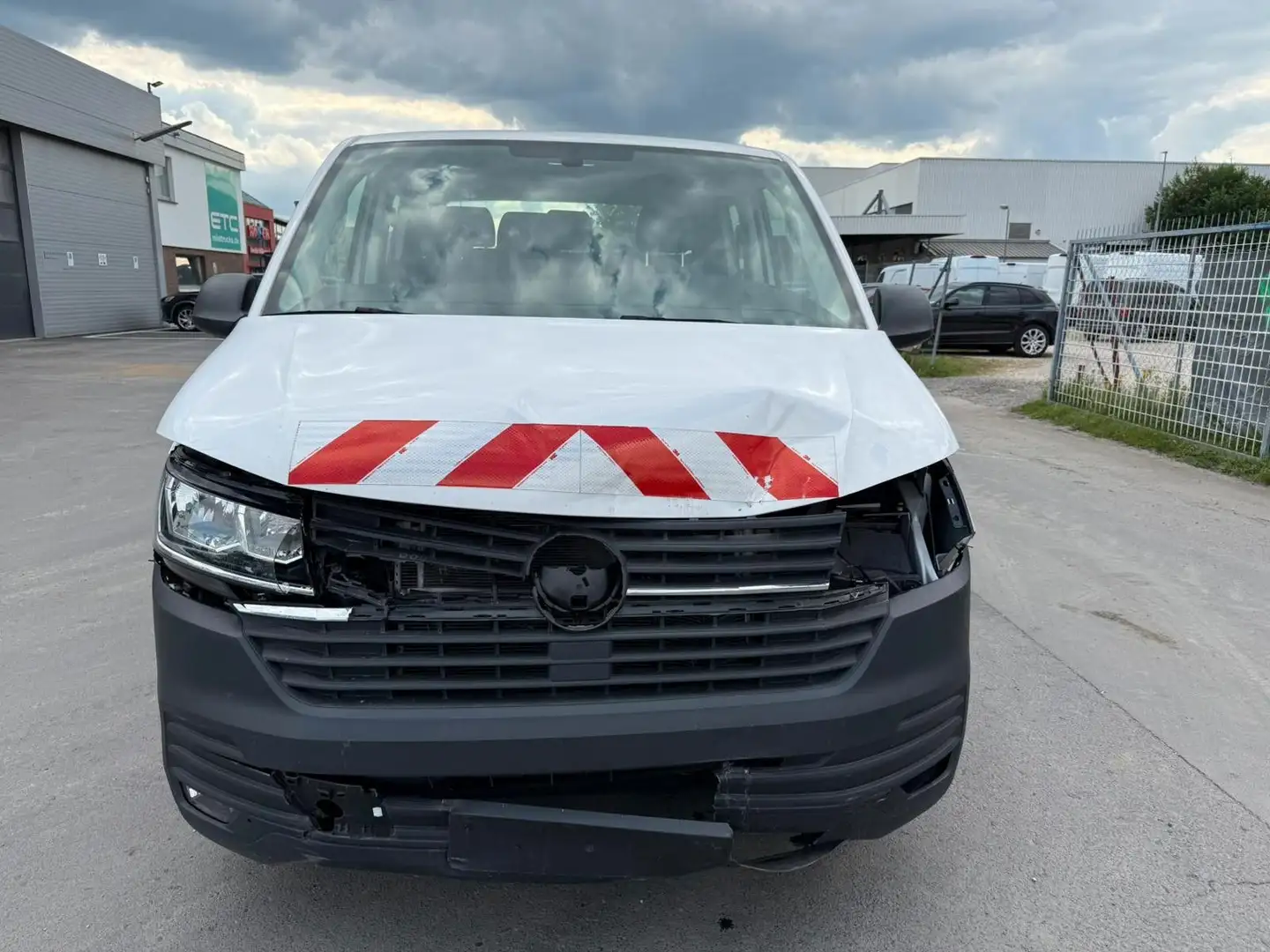 Volkswagen T6.1 Transporter Pritsche Doppelkabine lang FWD Weiß - 2