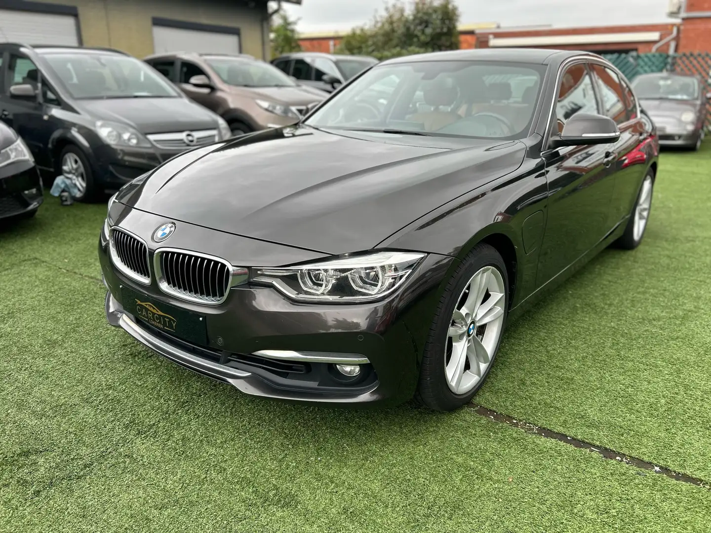 BMW 330 330eA Plug-In Hybrid i Performance*AUTOMAAT*NAVI Zwart - 1