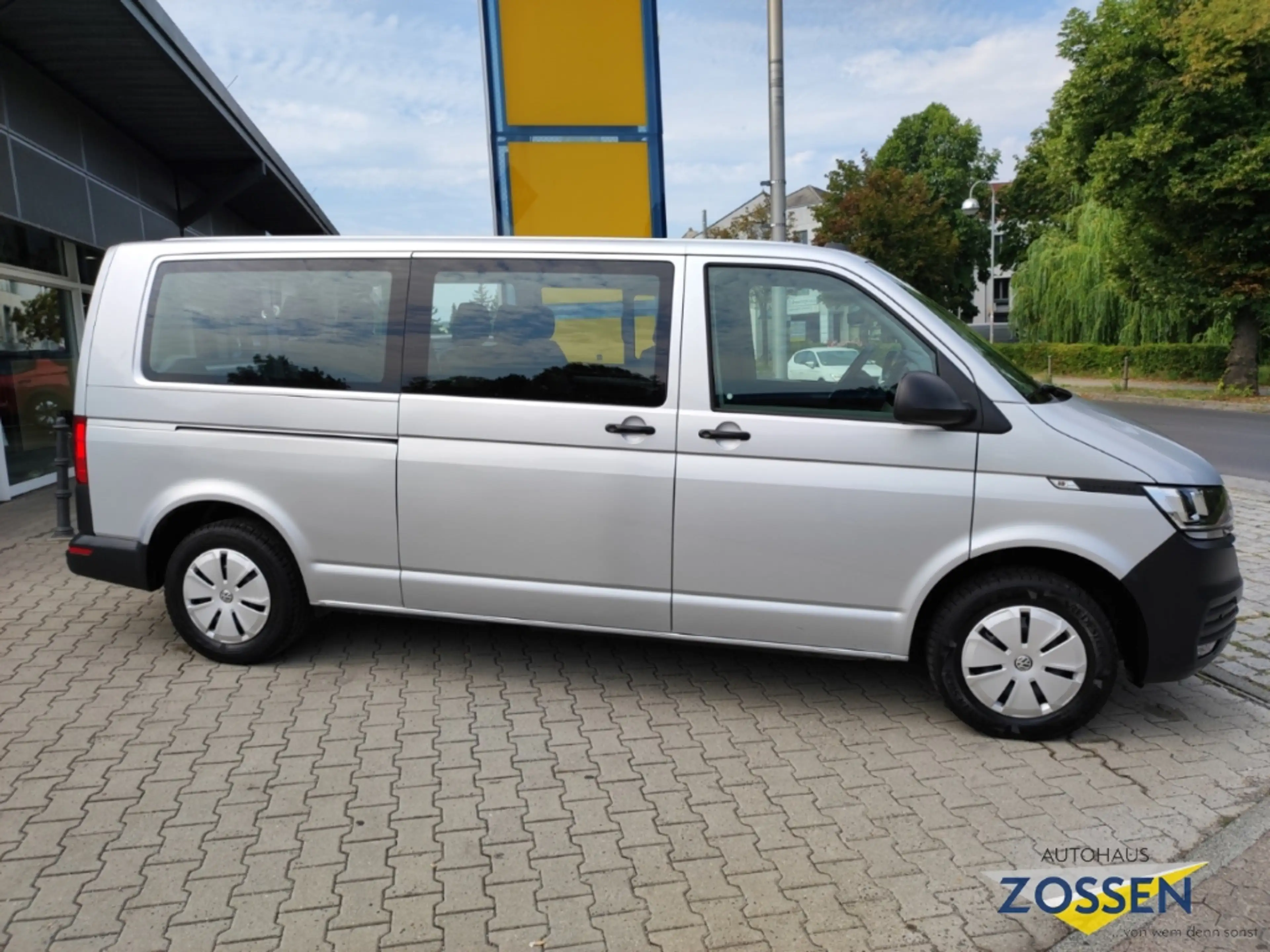 Volkswagen Transporter Komb+VW+9 Sitz+Autom+AHK Navi Apple CarPlay Androi — photo 4