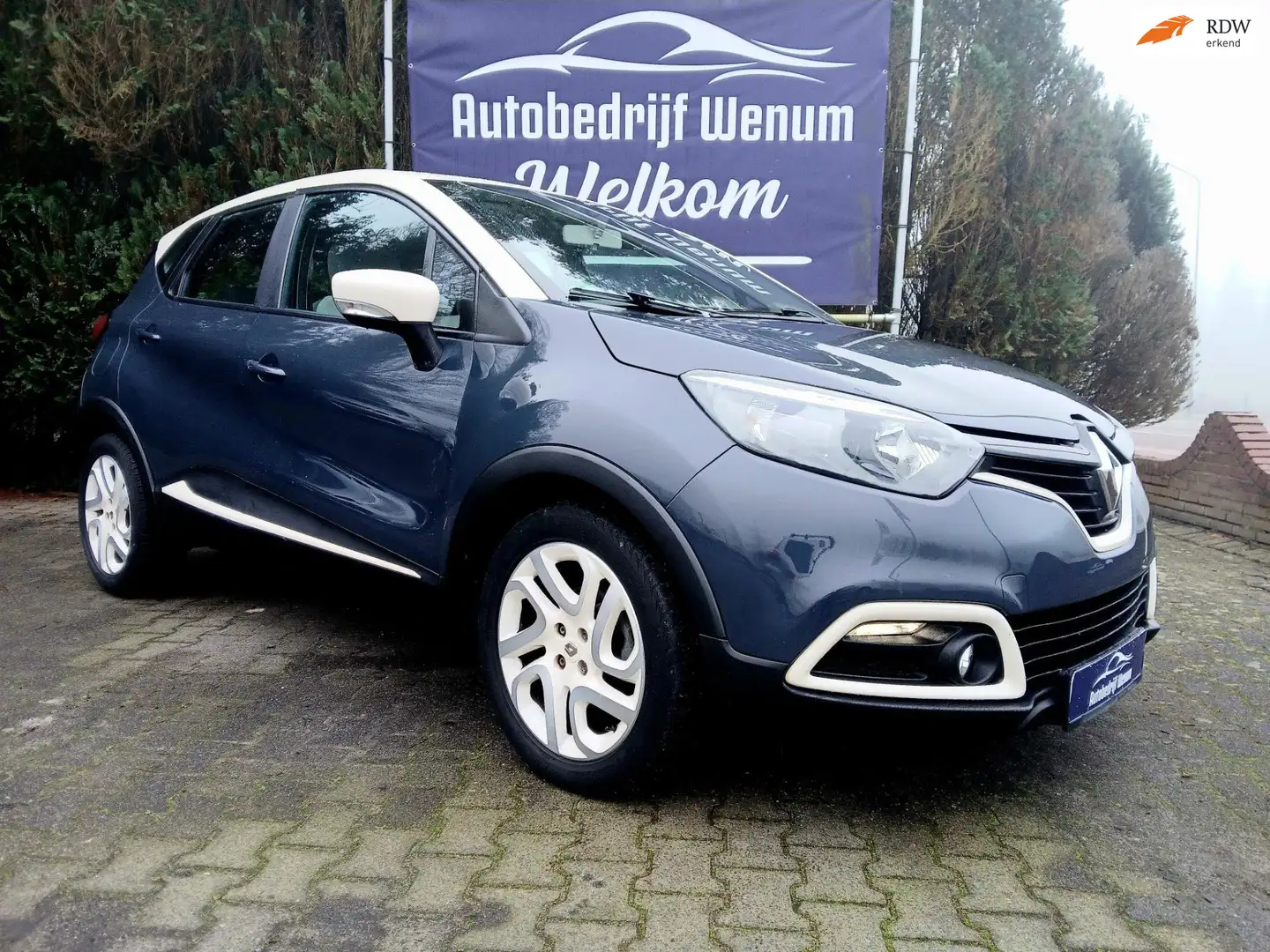Renault Captur 0.9 TCe Expression AIRCO, LM velgen PDC achter, en Gris - 1