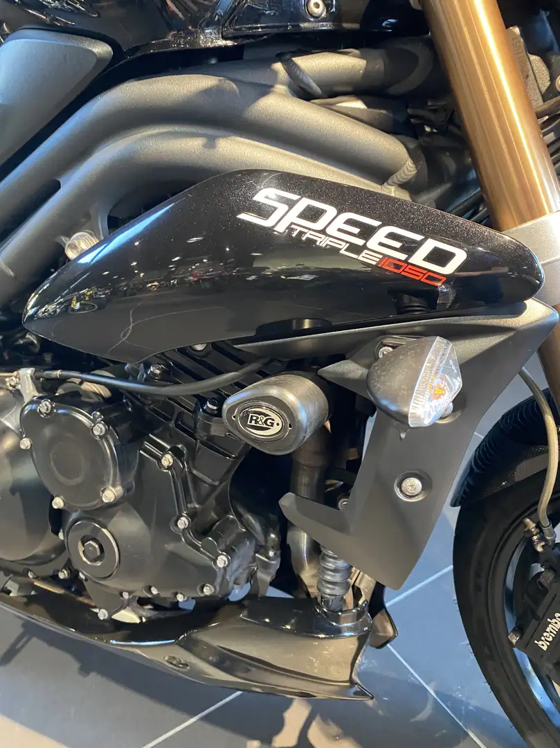 Triumph Speed Triple 1050 - 2