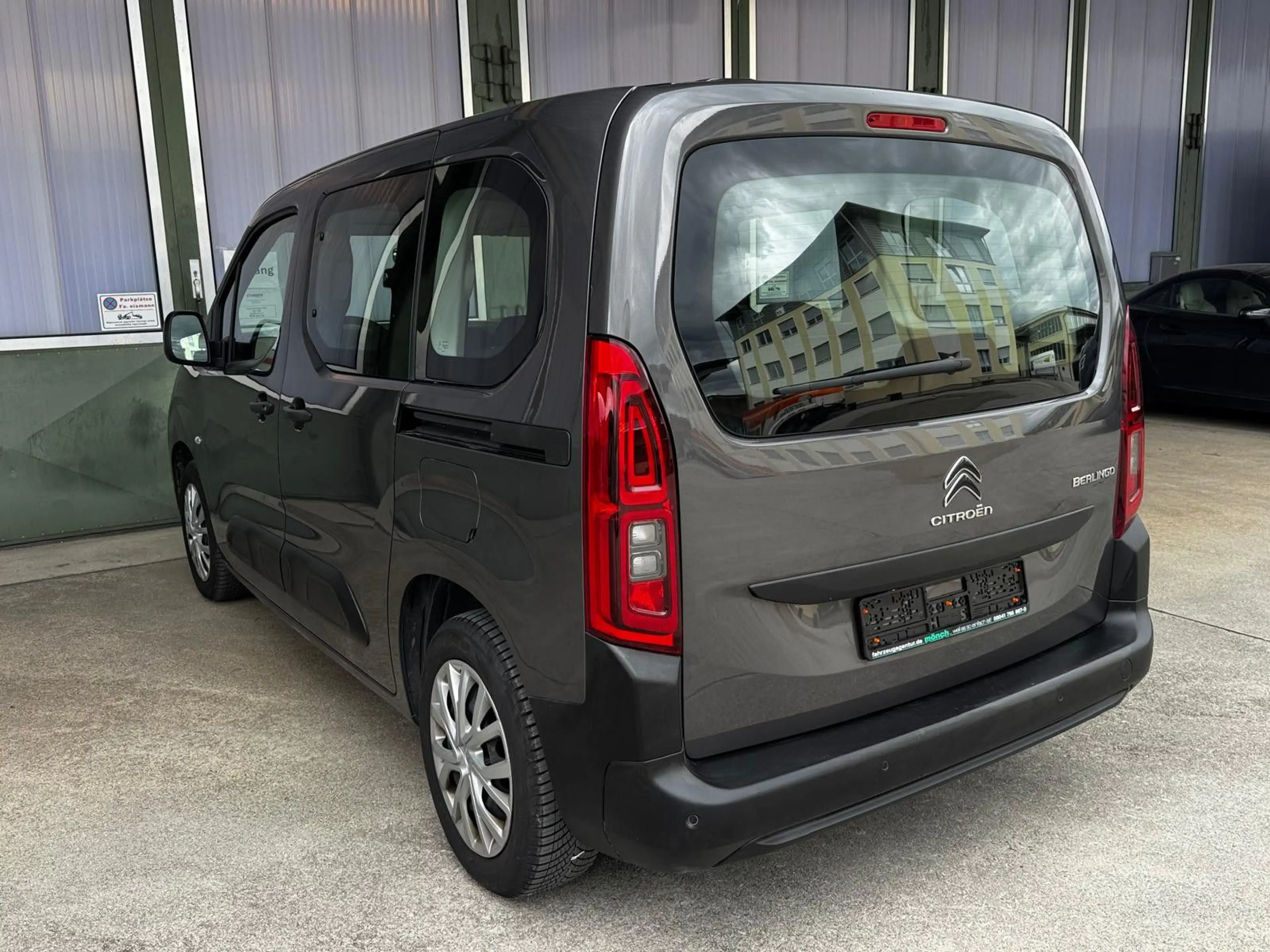Citroen Berlingo Live  1.5 D Scheckheft +5-Sitze ++ — photo 17