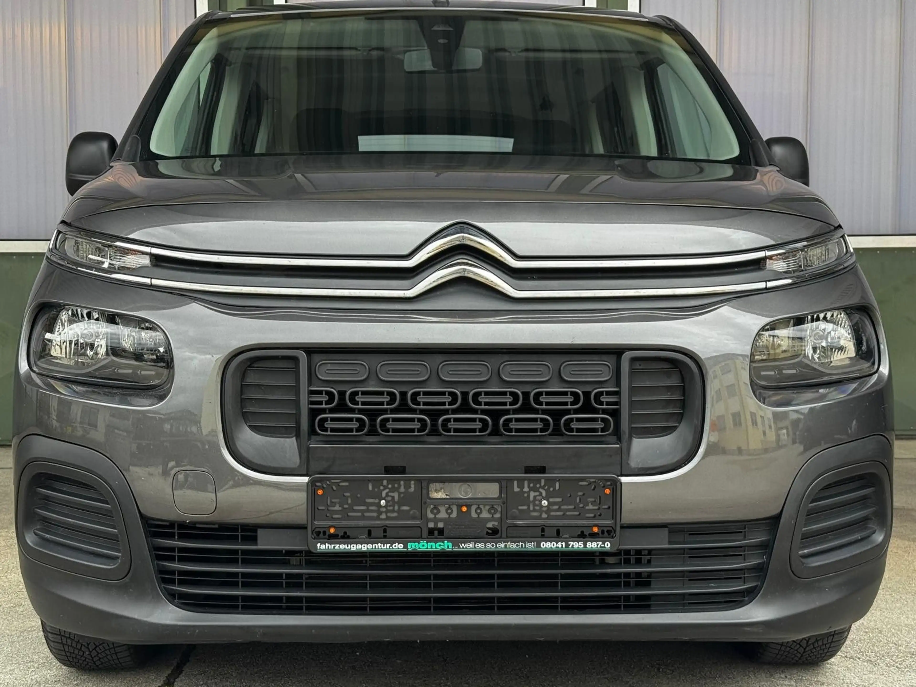 Citroen Berlingo Live  1.5 D Scheckheft +5-Sitze ++ — photo 14