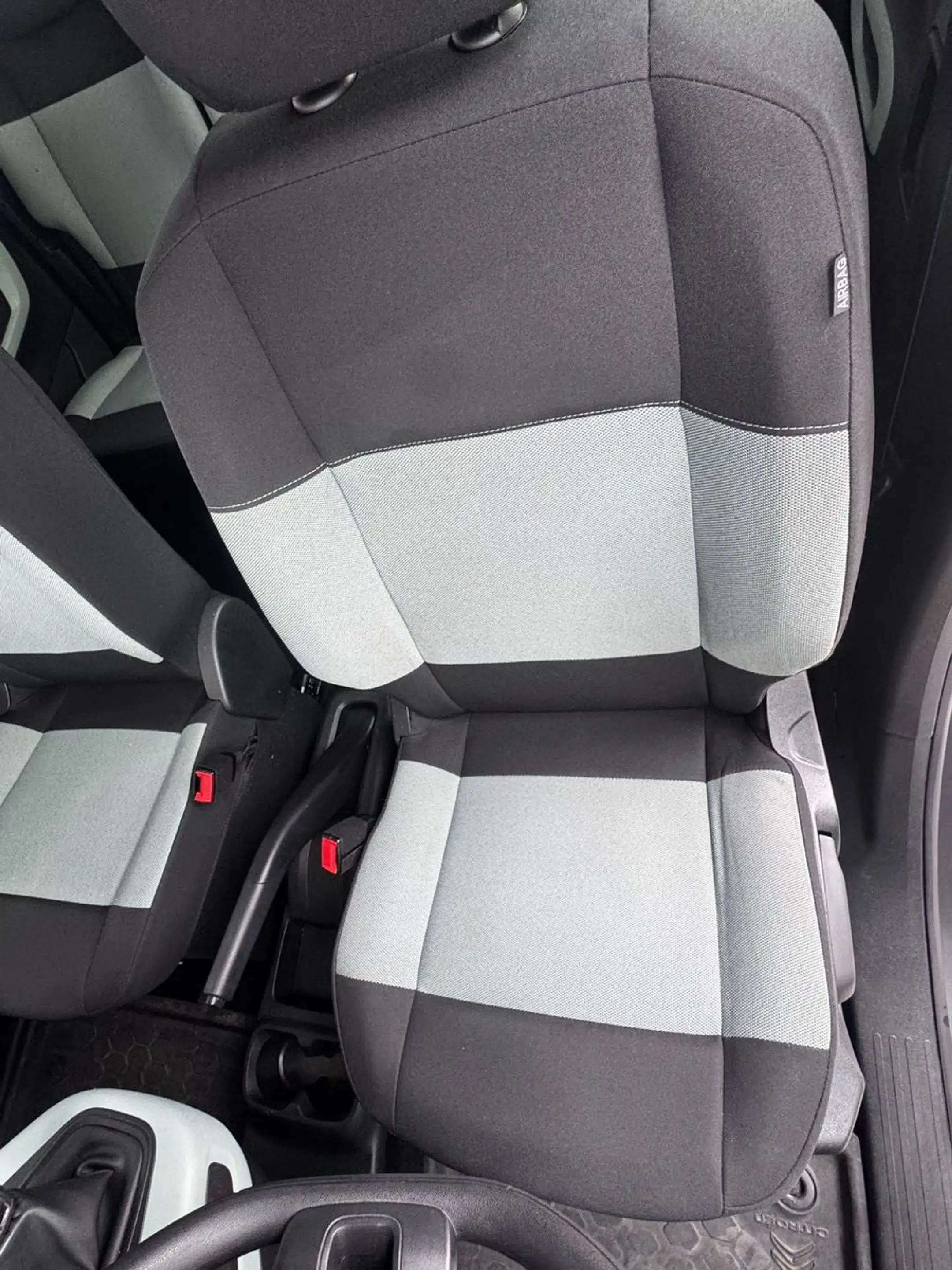 Citroen Berlingo Live  1.5 D Scheckheft +5-Sitze ++ — photo 18