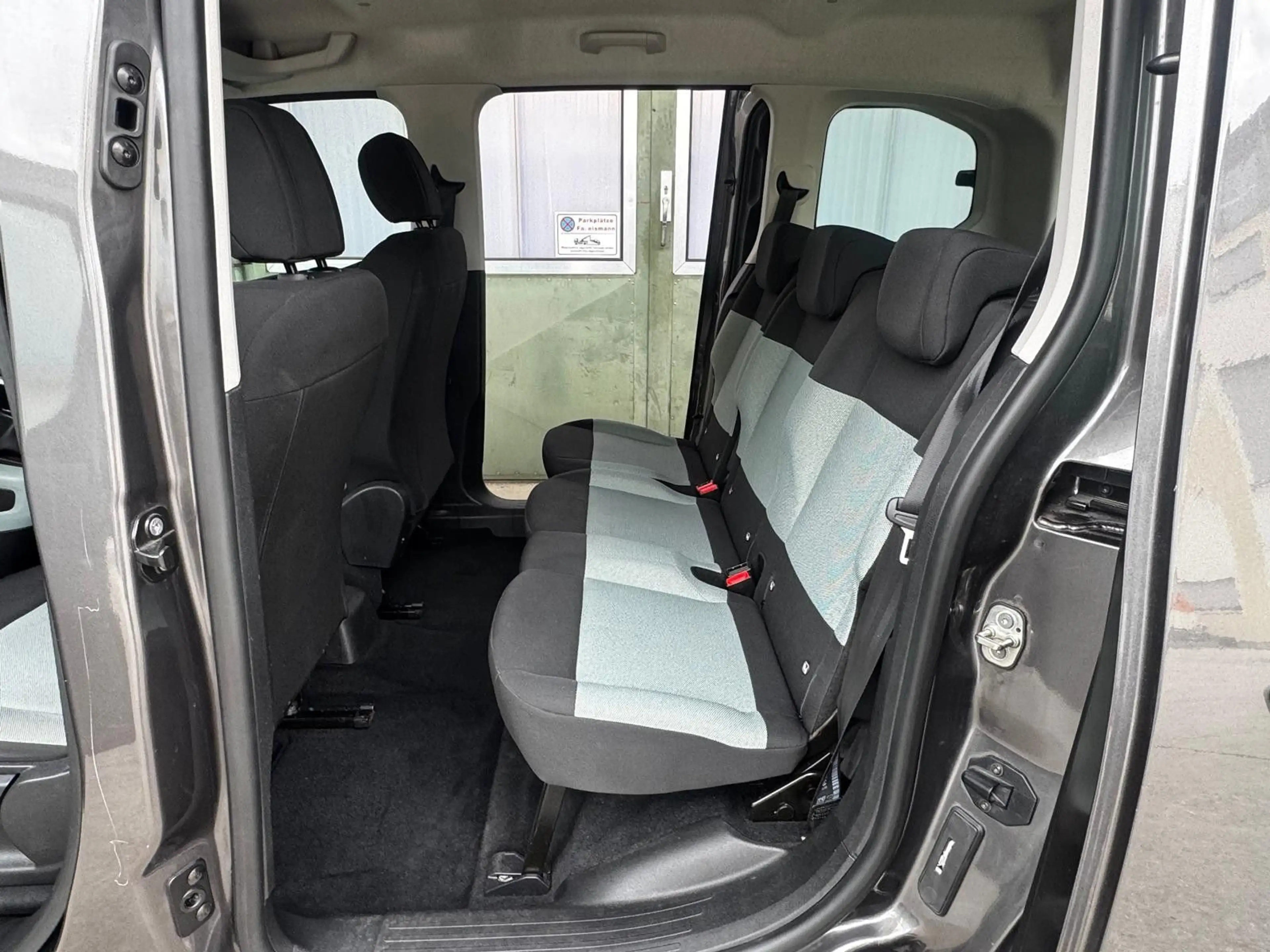 Citroen Berlingo Live  1.5 D Scheckheft +5-Sitze ++ — photo 8