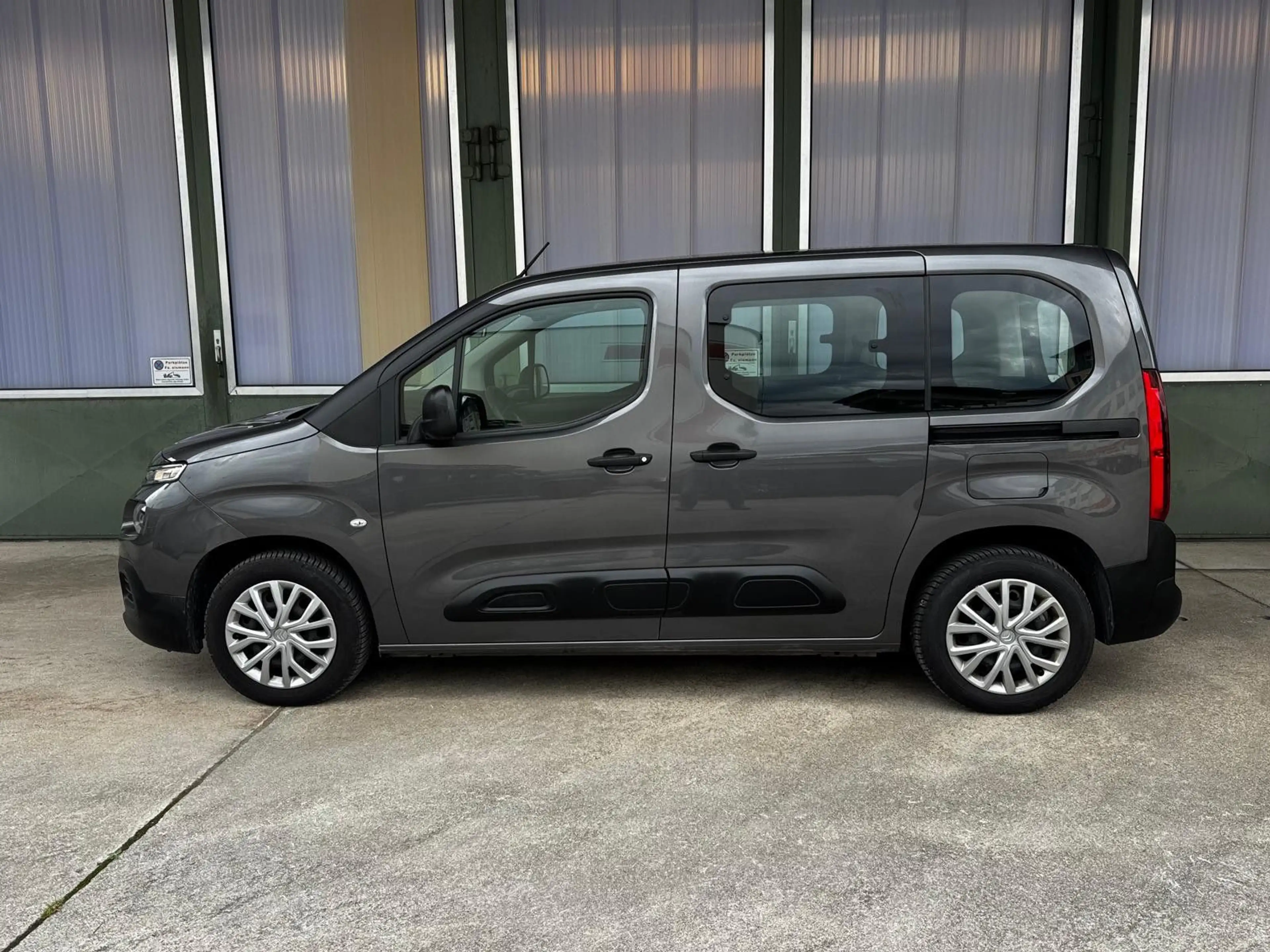 Citroen Berlingo Live  1.5 D Scheckheft +5-Sitze ++ — photo 4