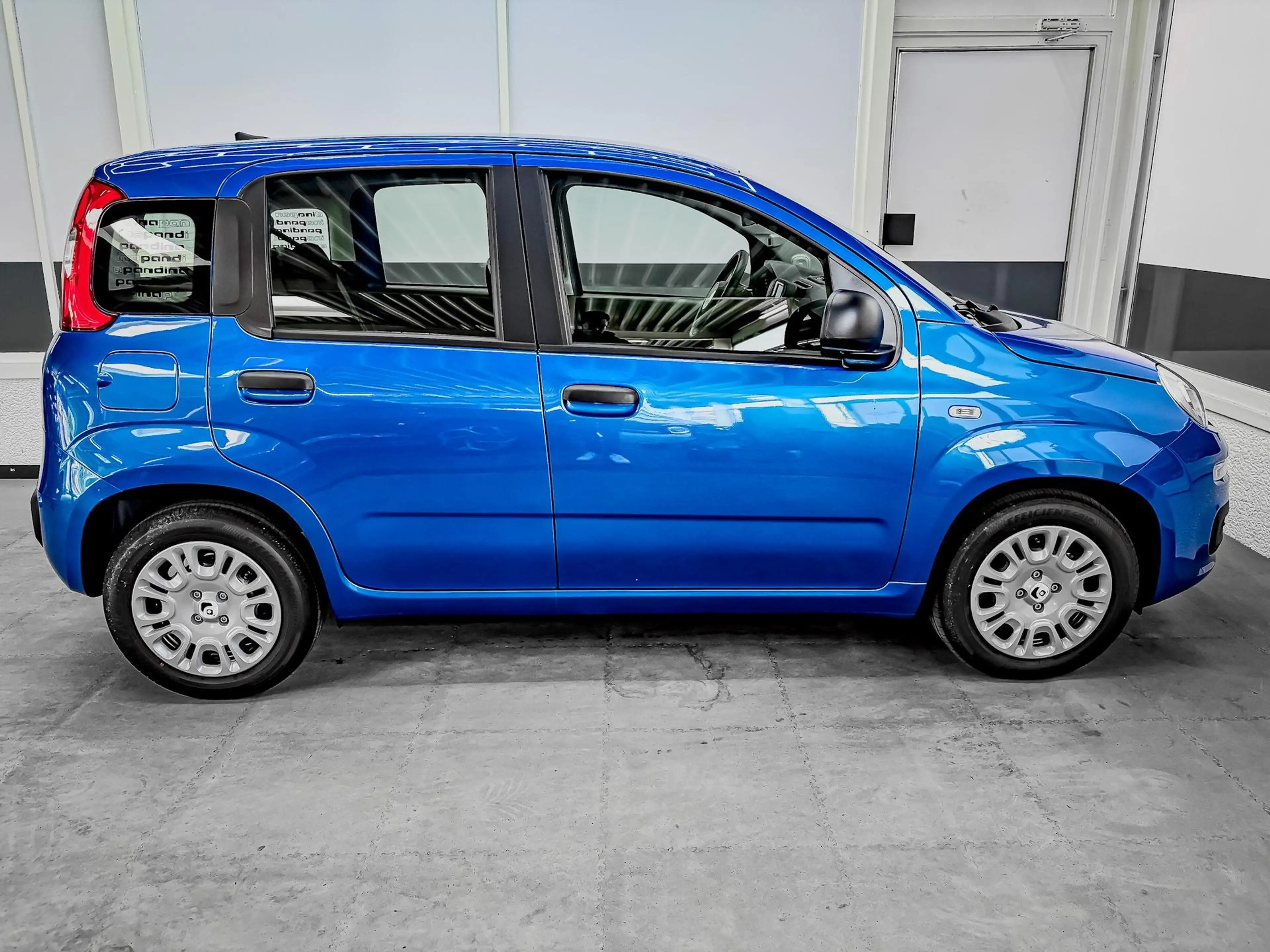 Fiat Panda PANDINA KLIMA PDC EL.PAKET 5 Kopfstützen 1.0 GS... — photo 4