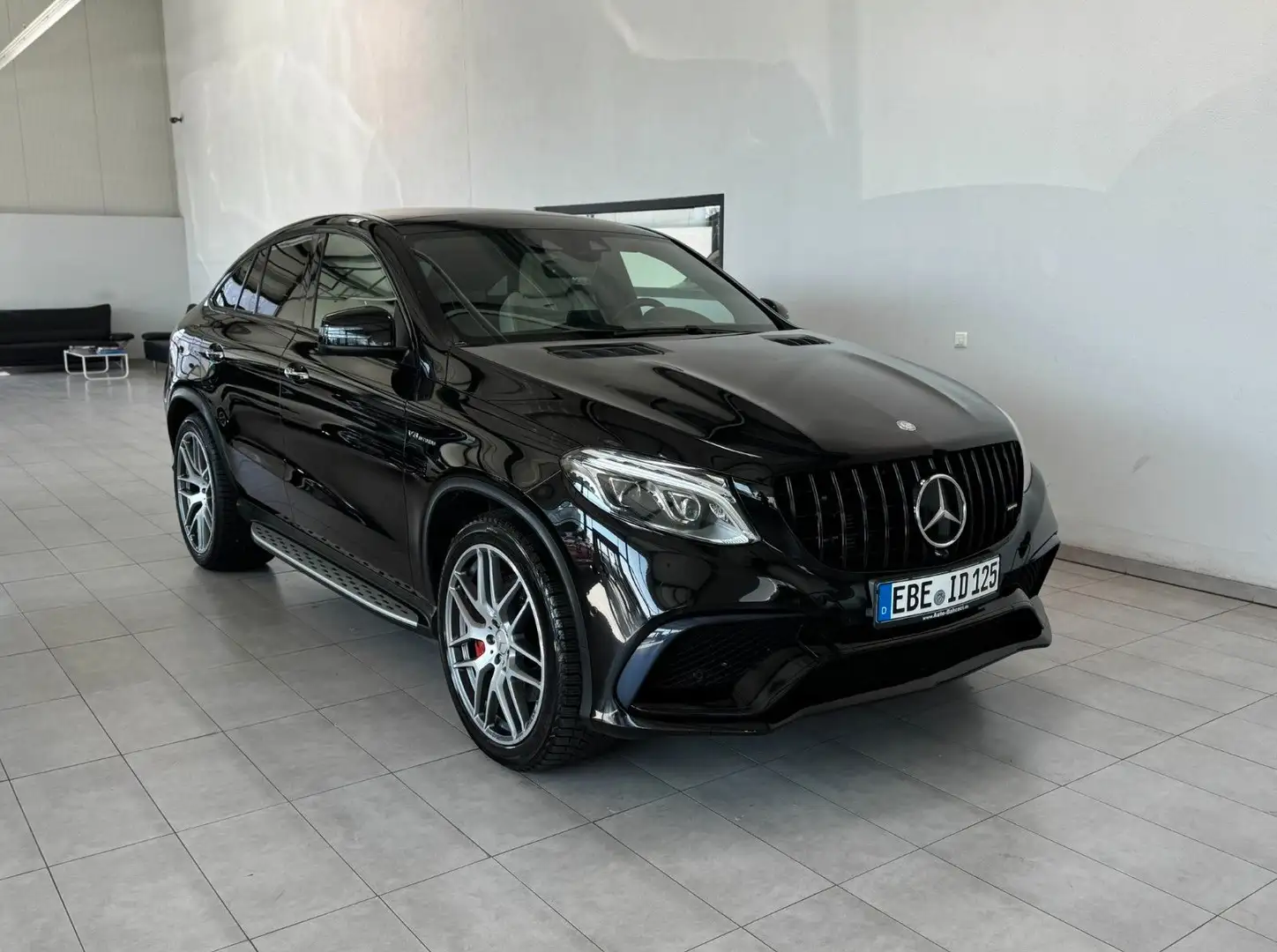 Mercedes-Benz GLE 63 AMG GLE 63S 4M AMG Night*Distr+*Airm* Pano*360*Sitzb Schwarz - 1