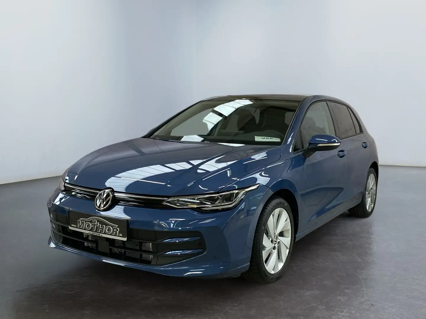 Volkswagen Golf VIII Life 1.5 TSI e 85 kW FLA Pano ACC PDC Azul - 2