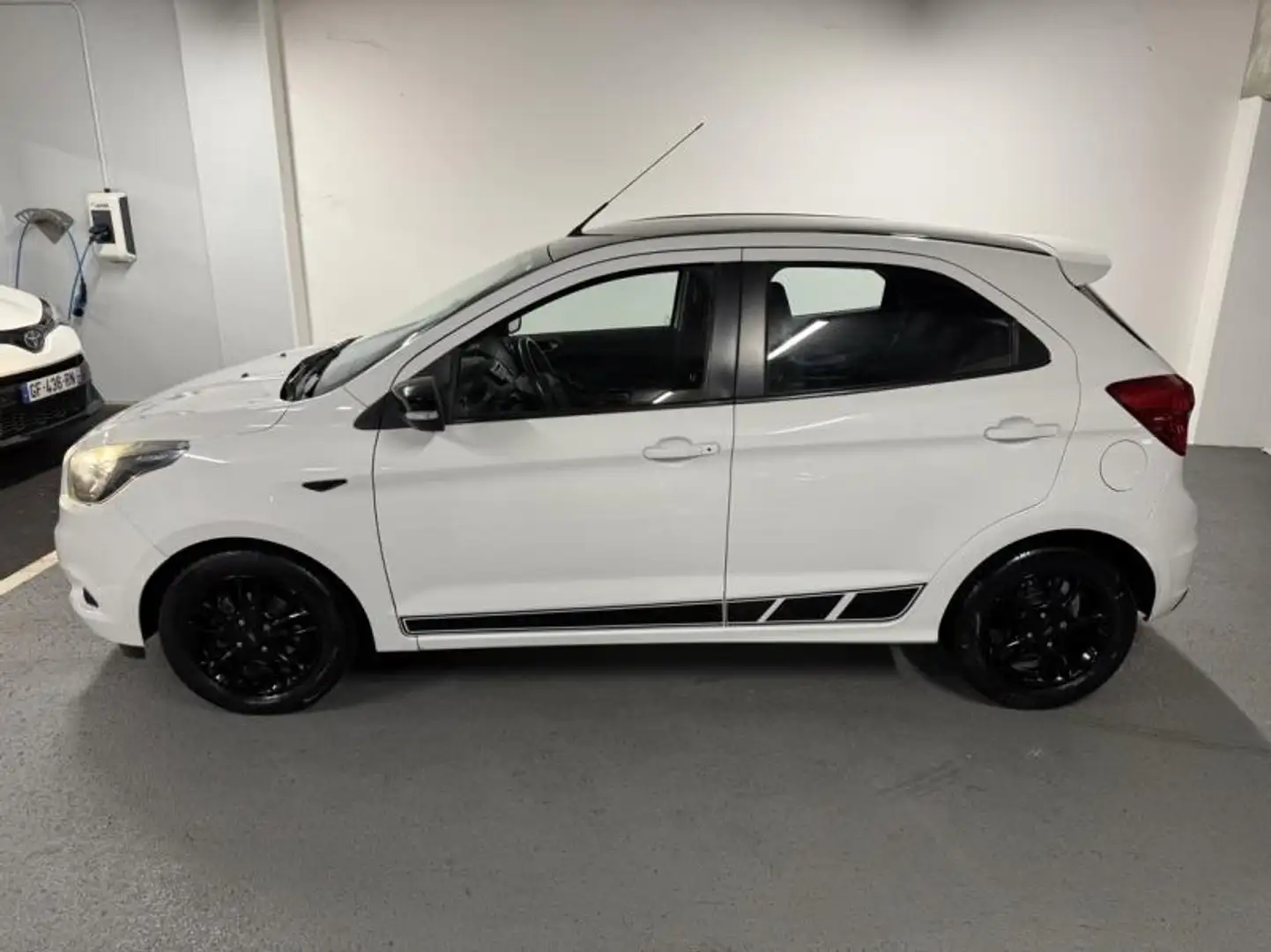 Ford Ka/Ka+ 1.2 Ti-VCT 85ch S\u0026S White Edition Blanc - 2