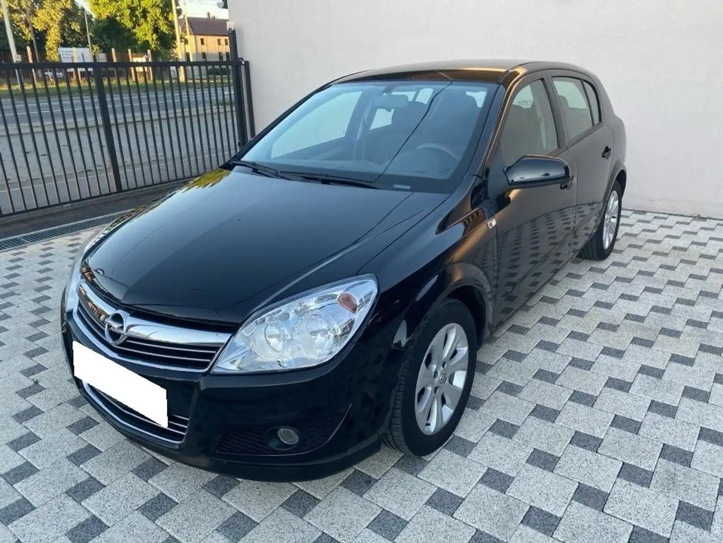 Opel Astra 1.6 Noir - 1