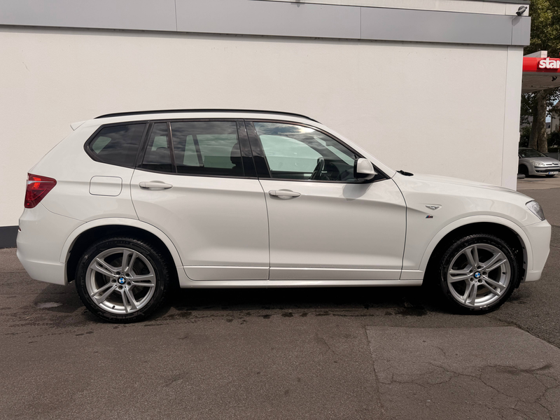 BMW X3 XDrive 20 D*M-PAKET+NAVI+LEDER+XENON* — photo 8