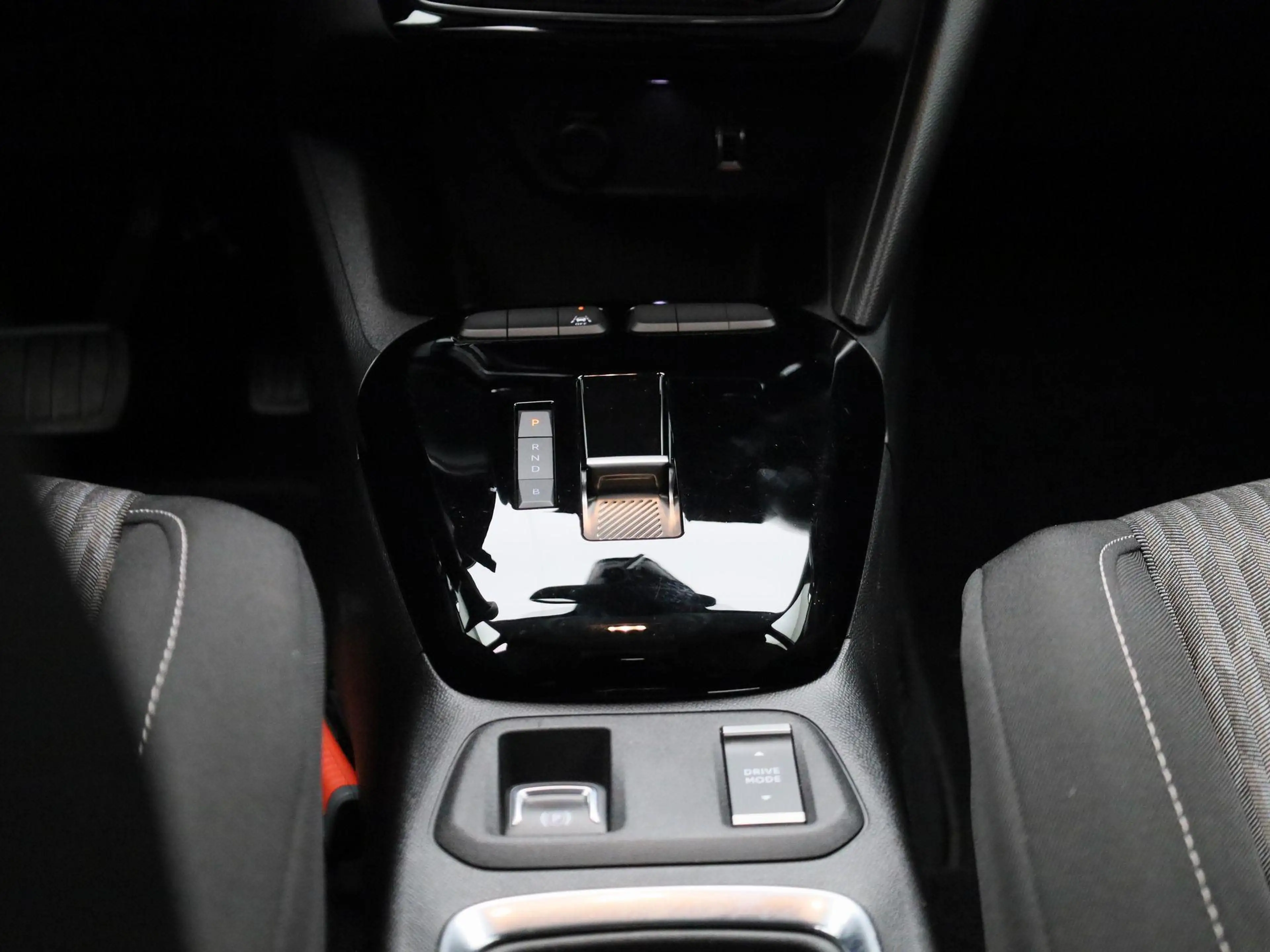 Opel Corsa-e Edition 50 kWh | Cruise controle | Climate Control — photo 10
