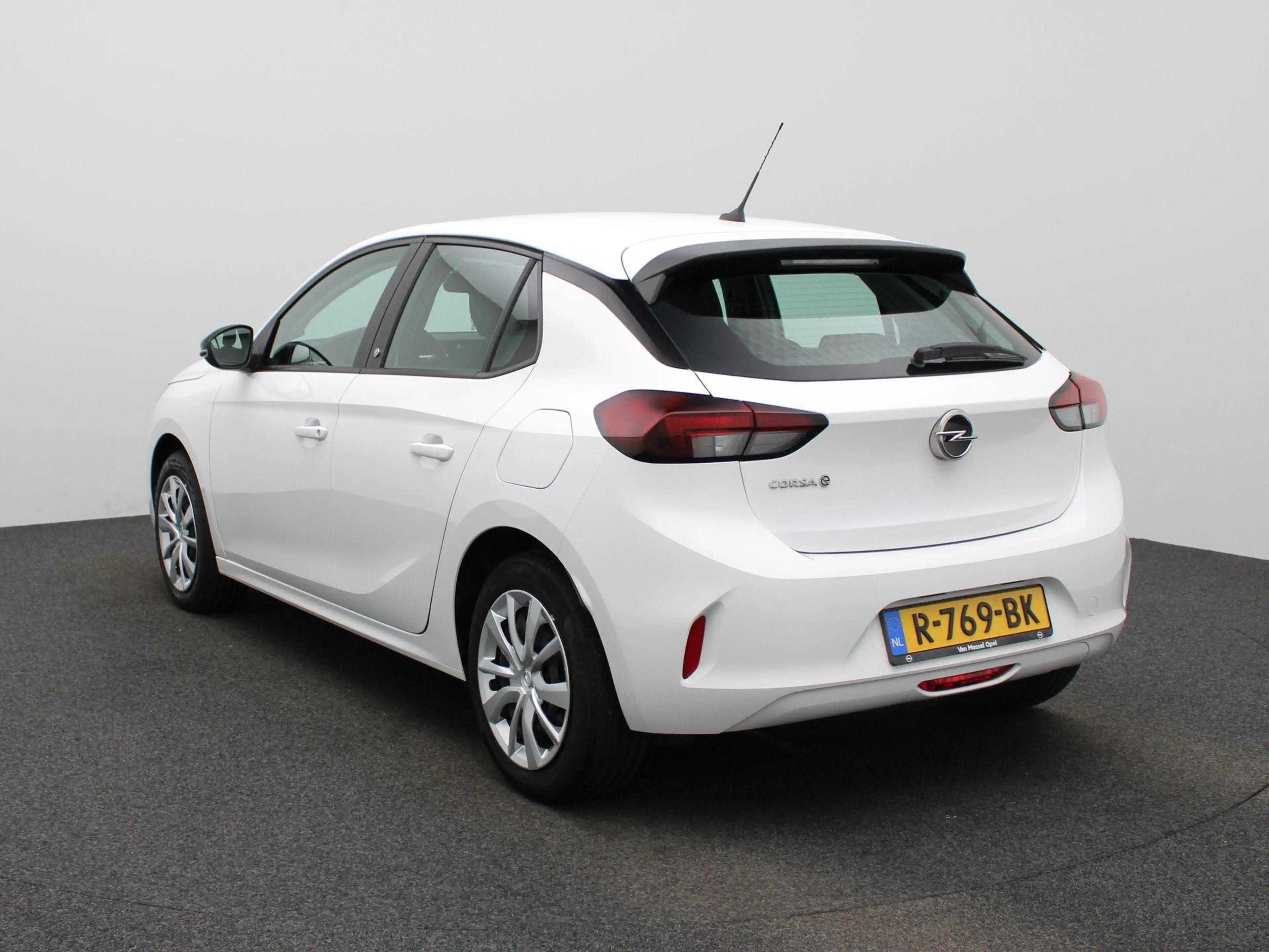 Opel Corsa-e Edition 50 kWh | Cruise controle | Climate Control — photo 2