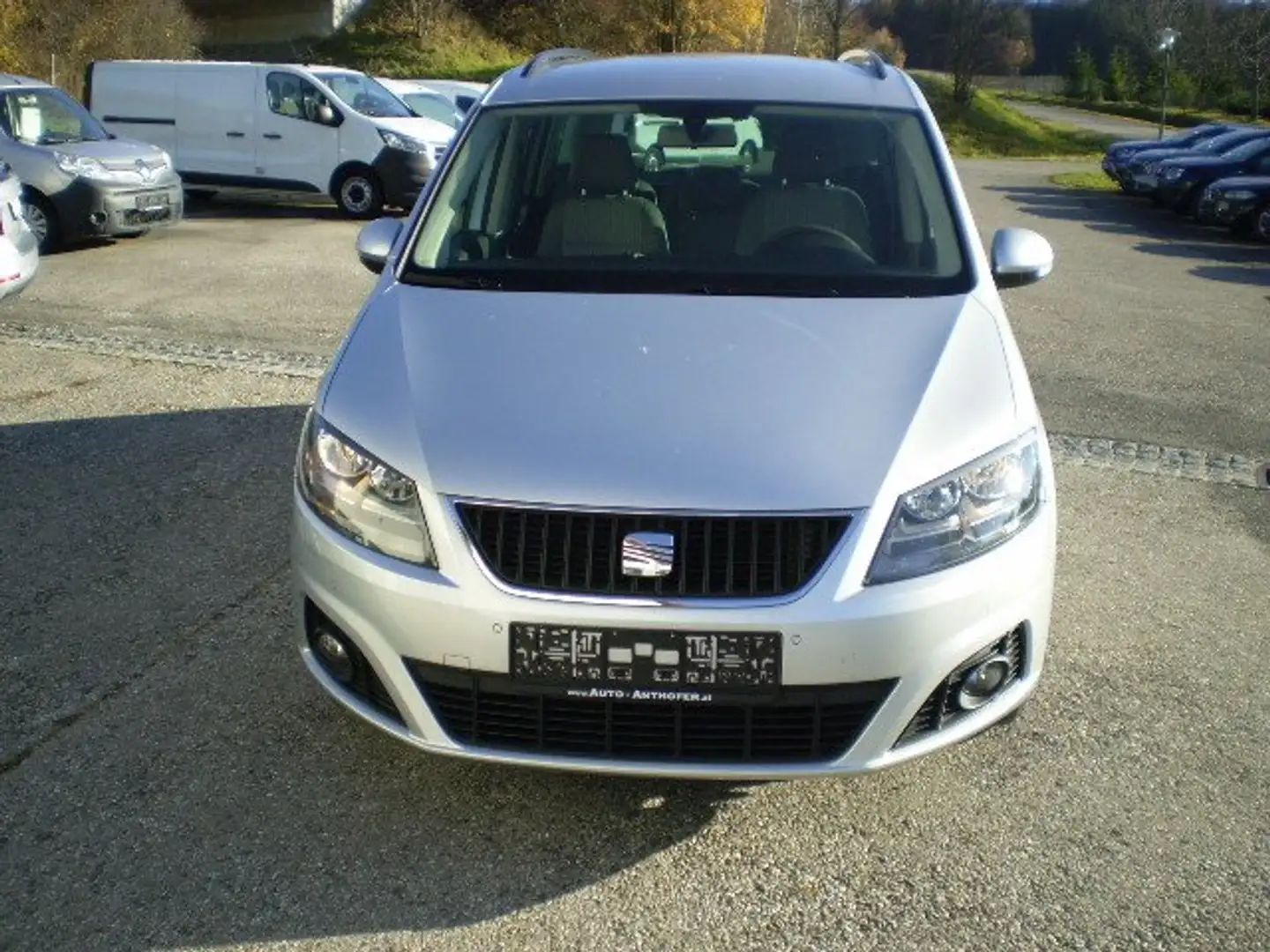 SEAT Alhambra Reference Allrad 4x4 Silber - 2