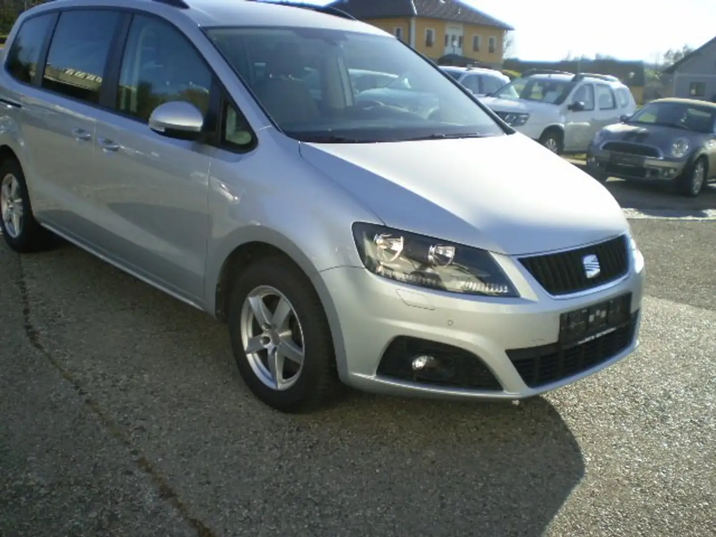 SEAT Alhambra Reference Allrad 4x4 Silber - 1