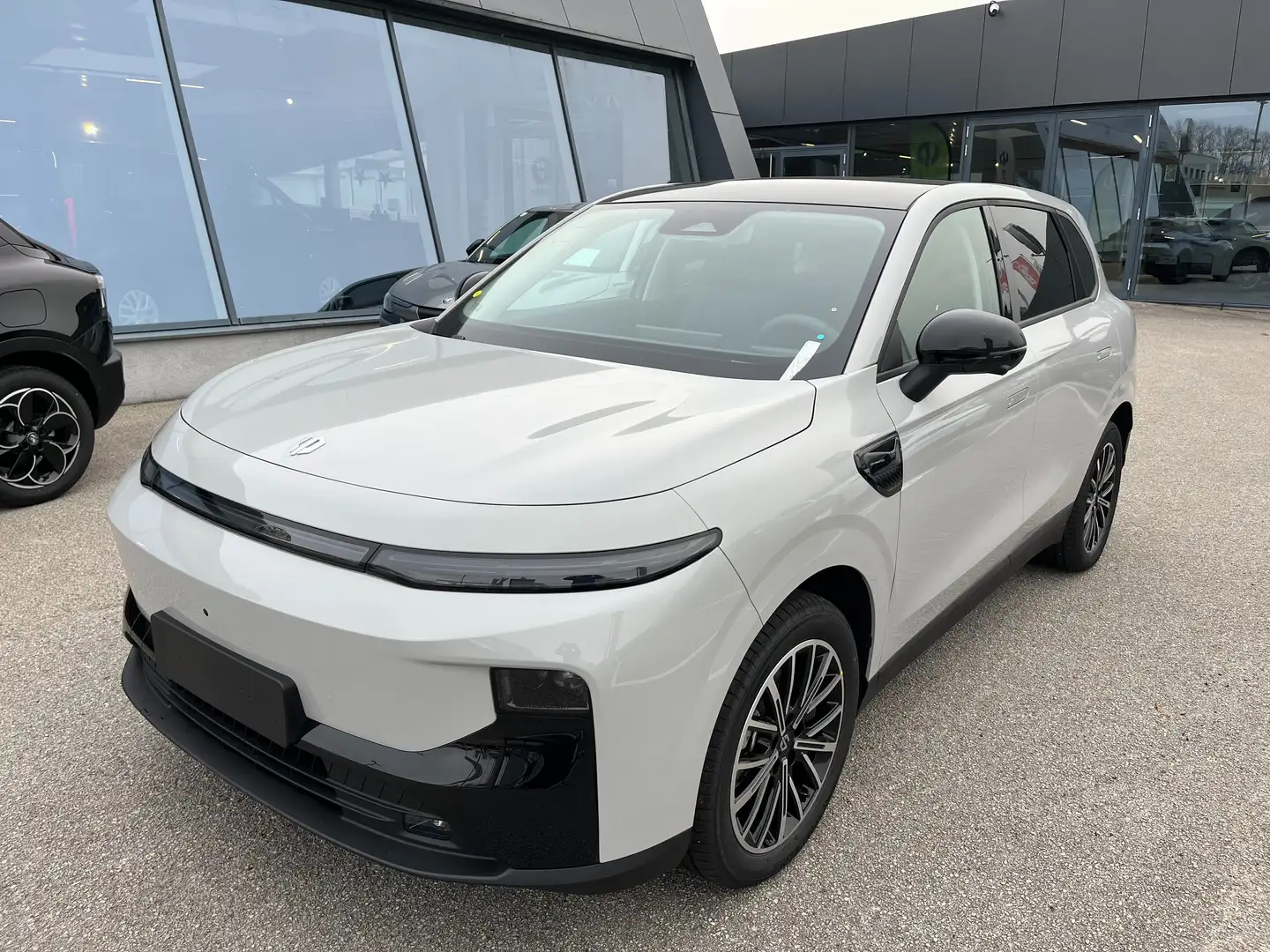 Leapmotor B10 B10 HYBRID EV - Design Grau - 1