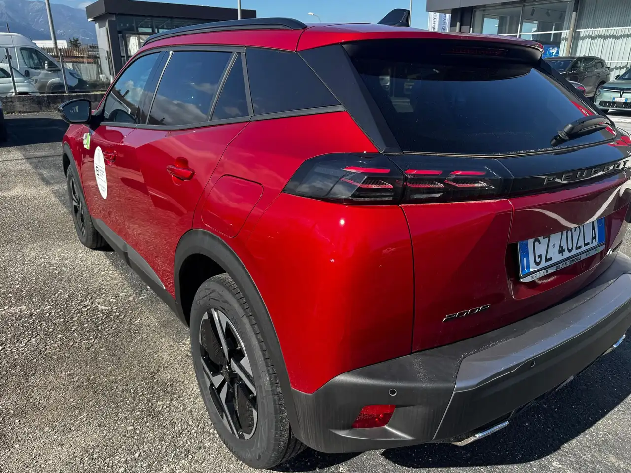Peugeot 2008 Hybrid 145cv e-DCS6 Allure auto 8