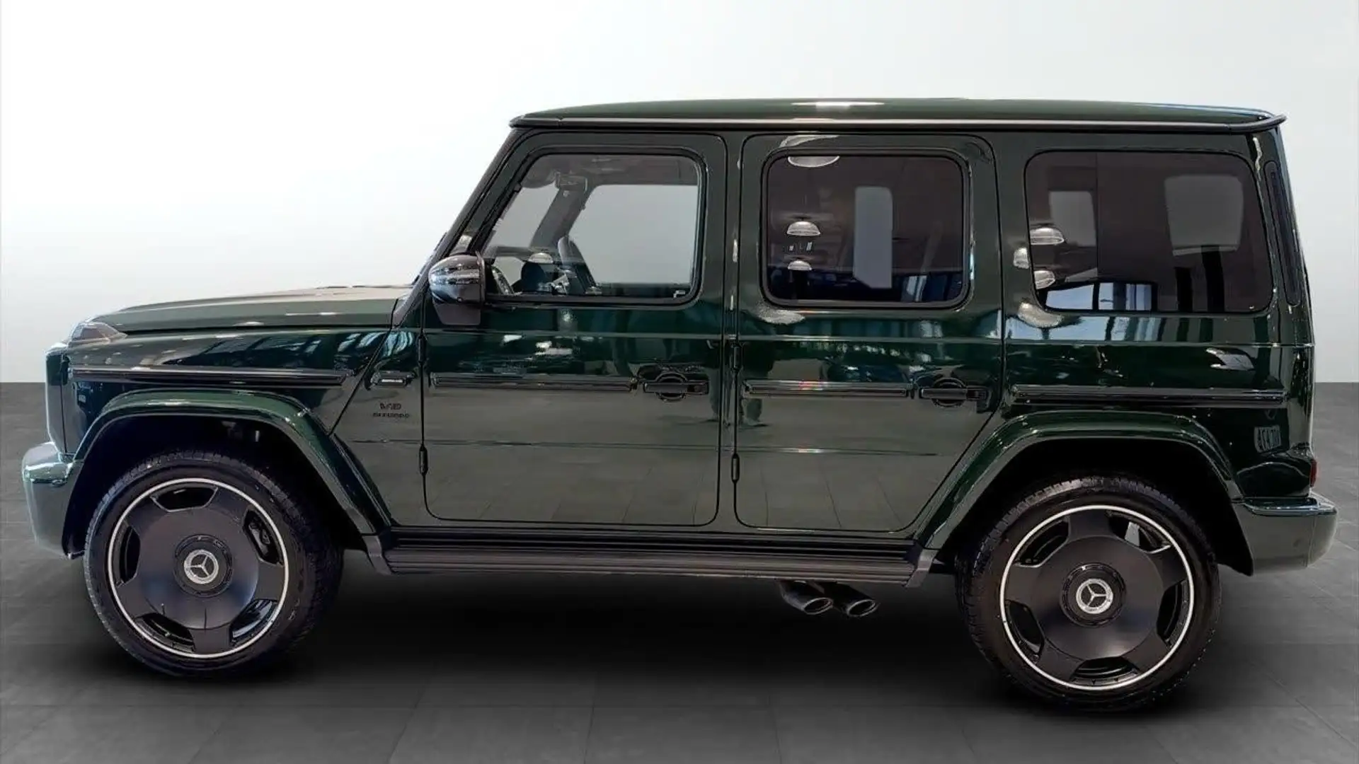 벤츠 G-Class G 63 AMG 2026 건메탈 사진 4