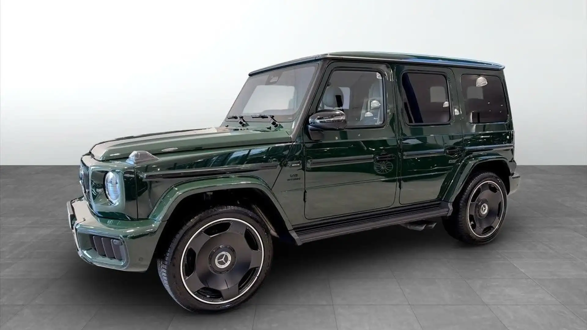 벤츠 G-Class G 63 AMG 2026 건메탈 사진 8