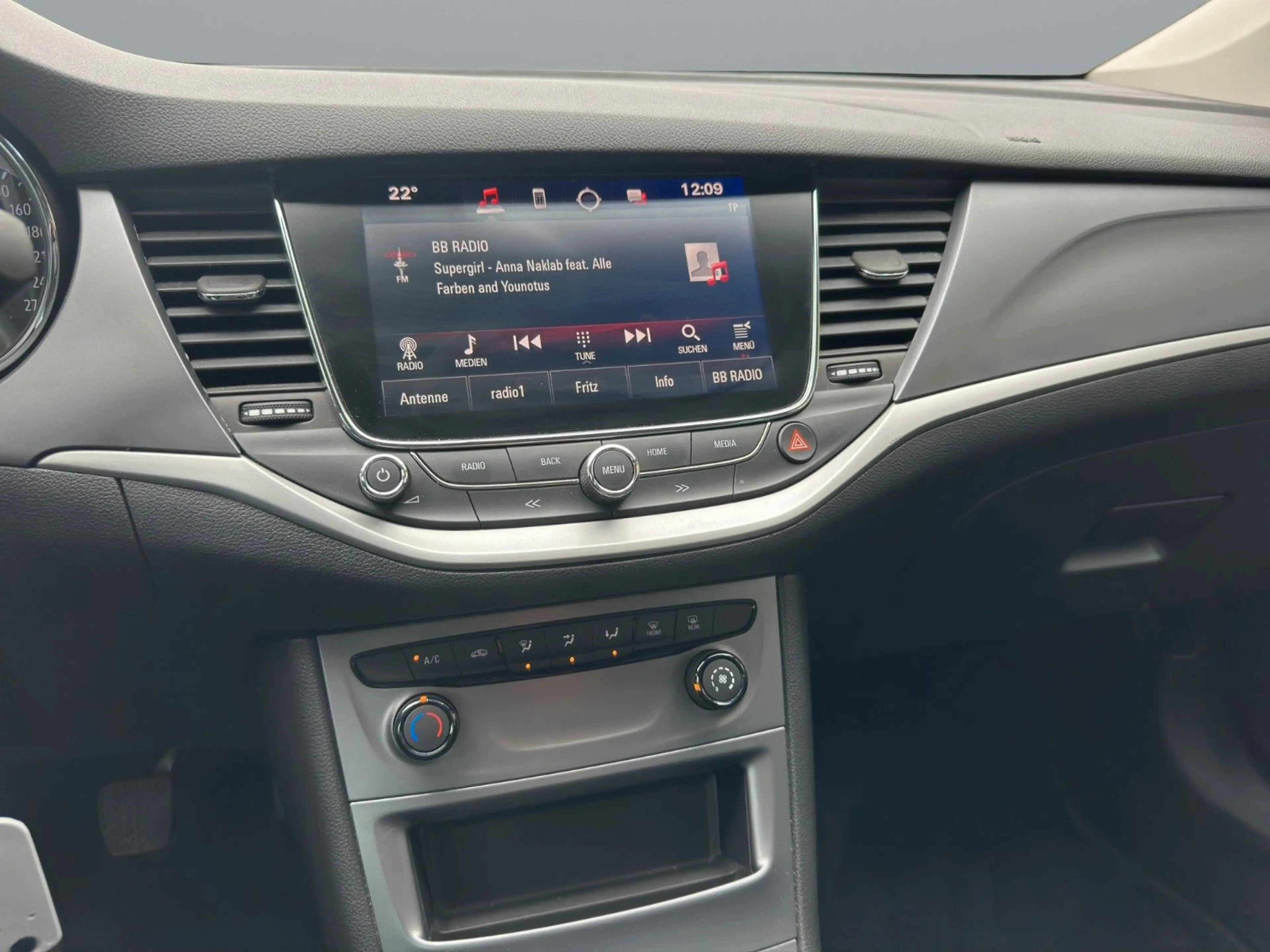 Opel Astra K ST "Premium Edition" Navi/1Hand/Garantie — photo 15
