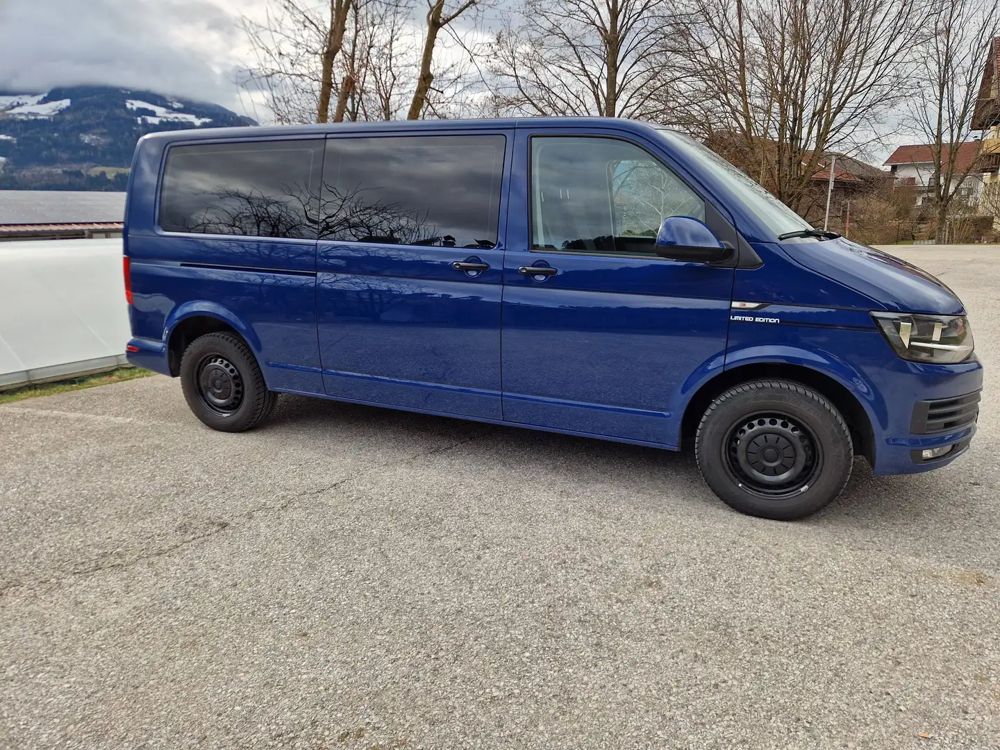 Volkswagen T6 Kombi Kombi LR 2,0 TDI BMT Blau - 2