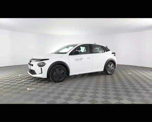 Lancia Ypsilon Hybrid e-DCT