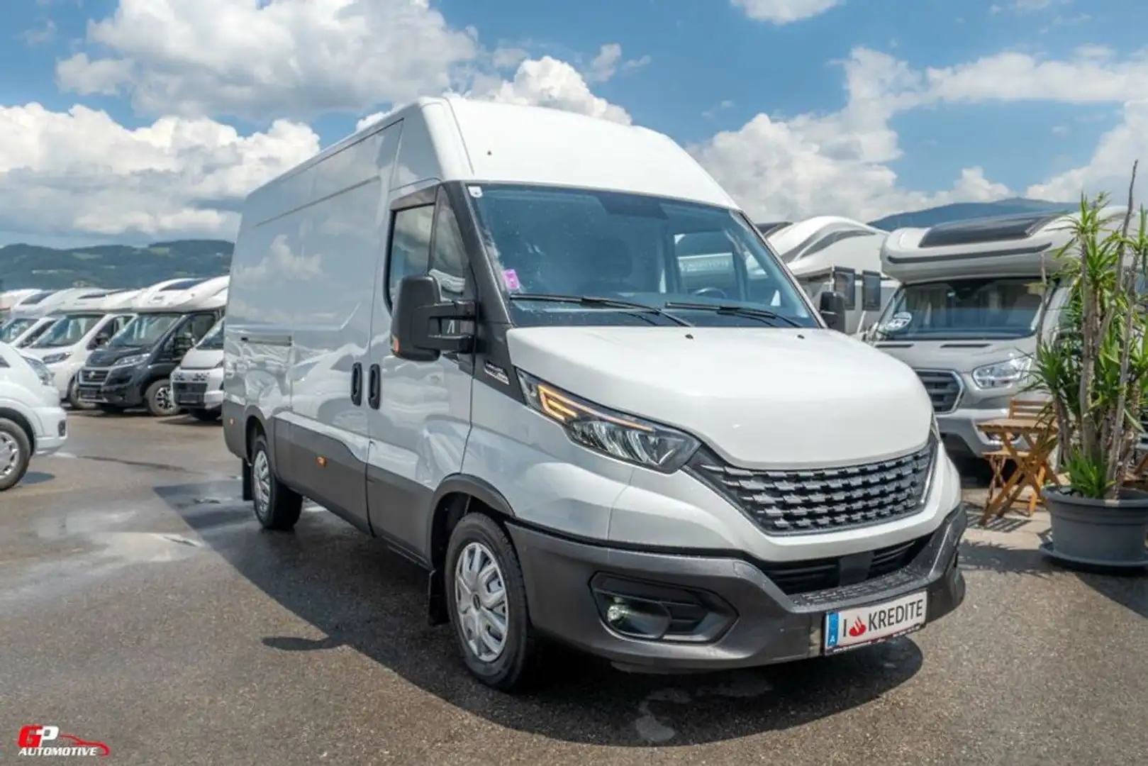 Iveco Daily AUTOMATIK Weiß - 2