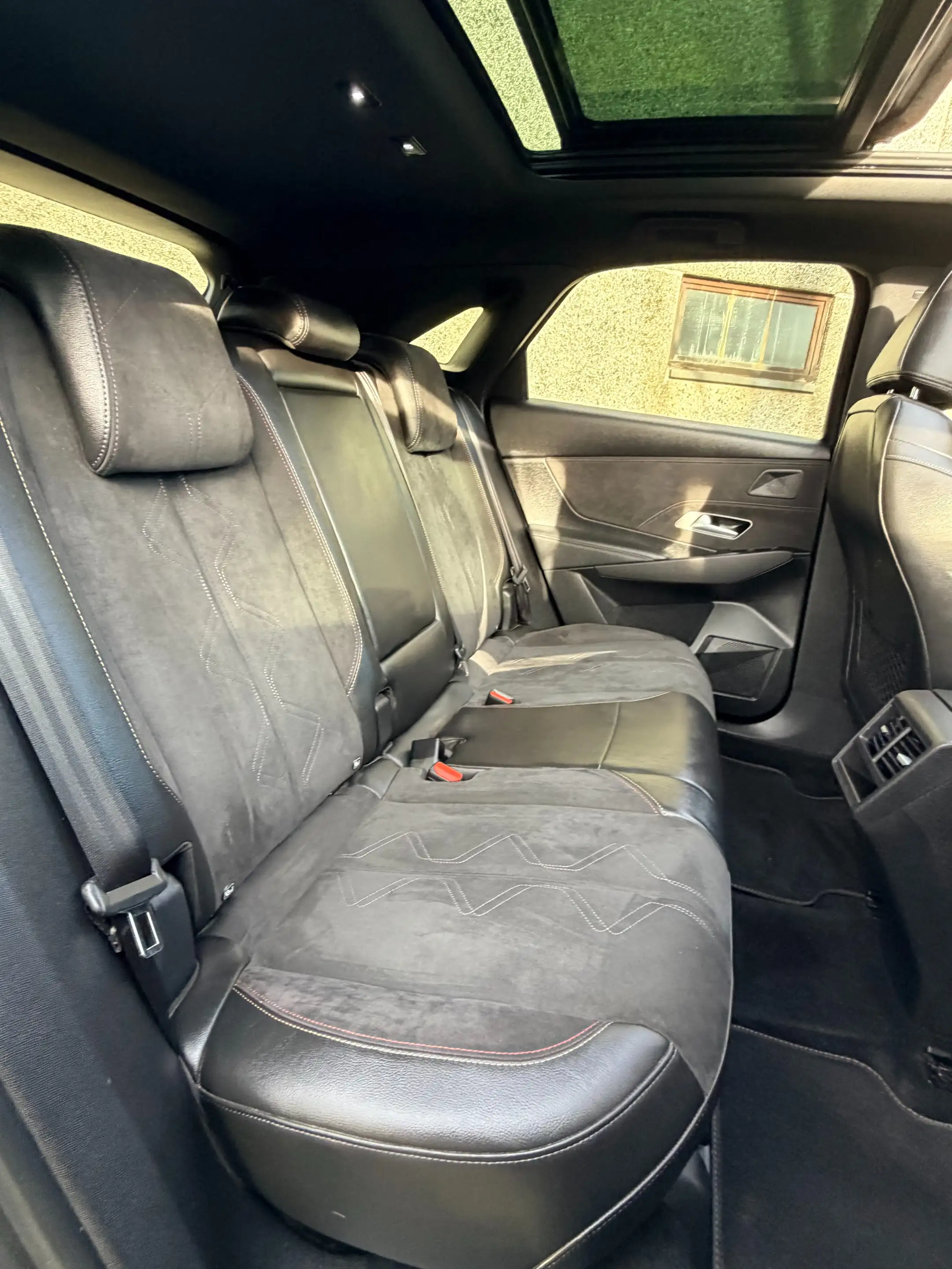 DS Automobiles DS 7 Crossback 2.0 HDi Performance Line // PANORAMIQUE — photo 13