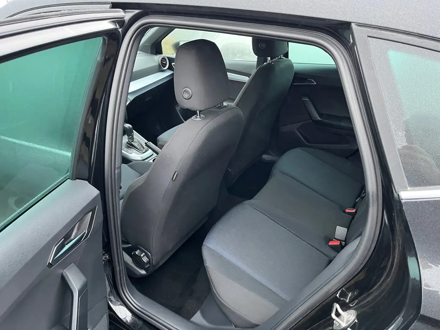 SEAT Arona FR Schwarz - 2