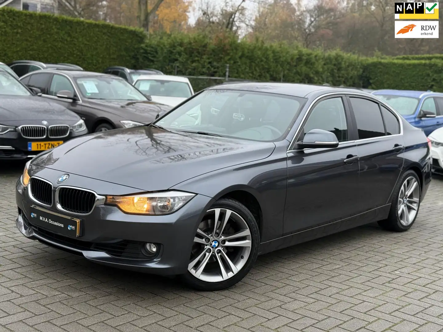 BMW 320 3-serie 320i Executive Sport|Nieuwe Distributieket Gris - 1