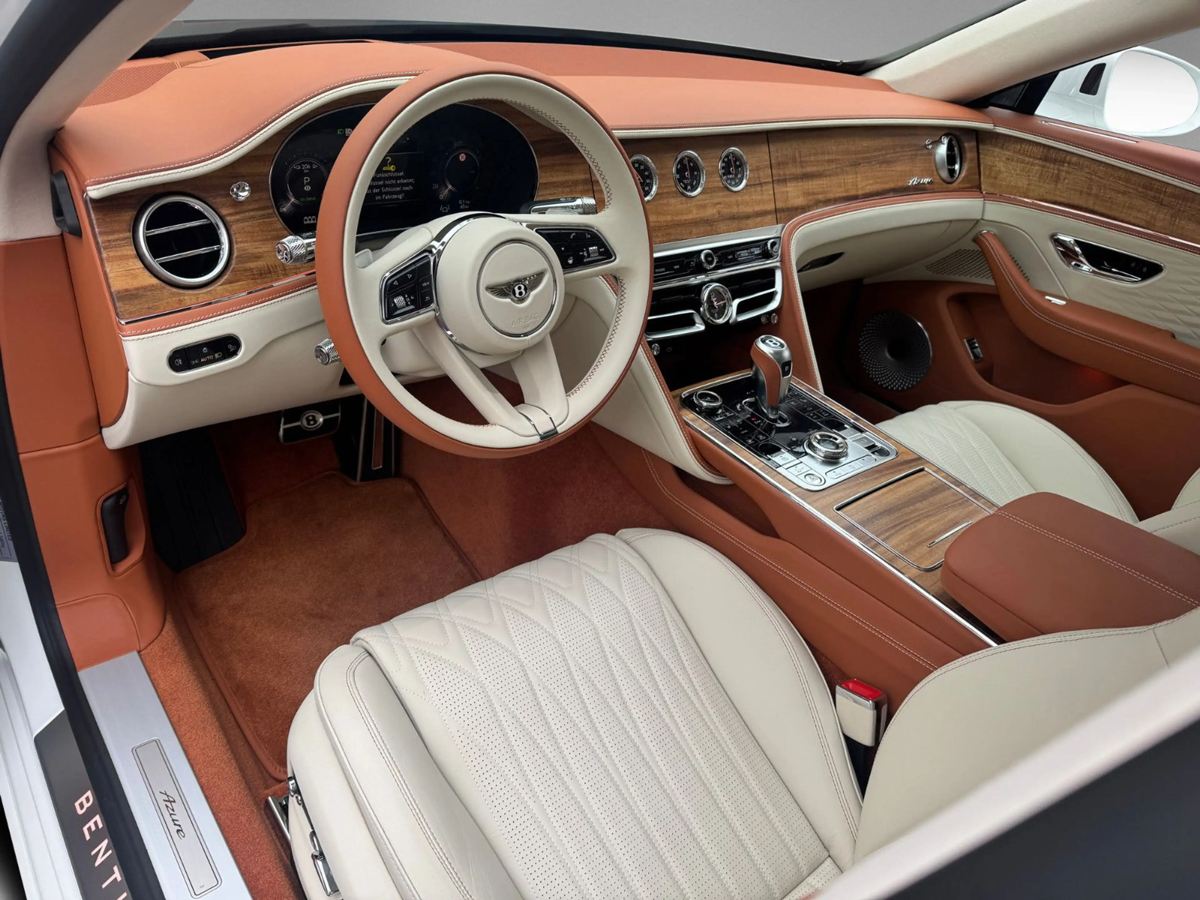 Bentley Flying Spur Azure V8 Hybrid MY-2026 — photo 10