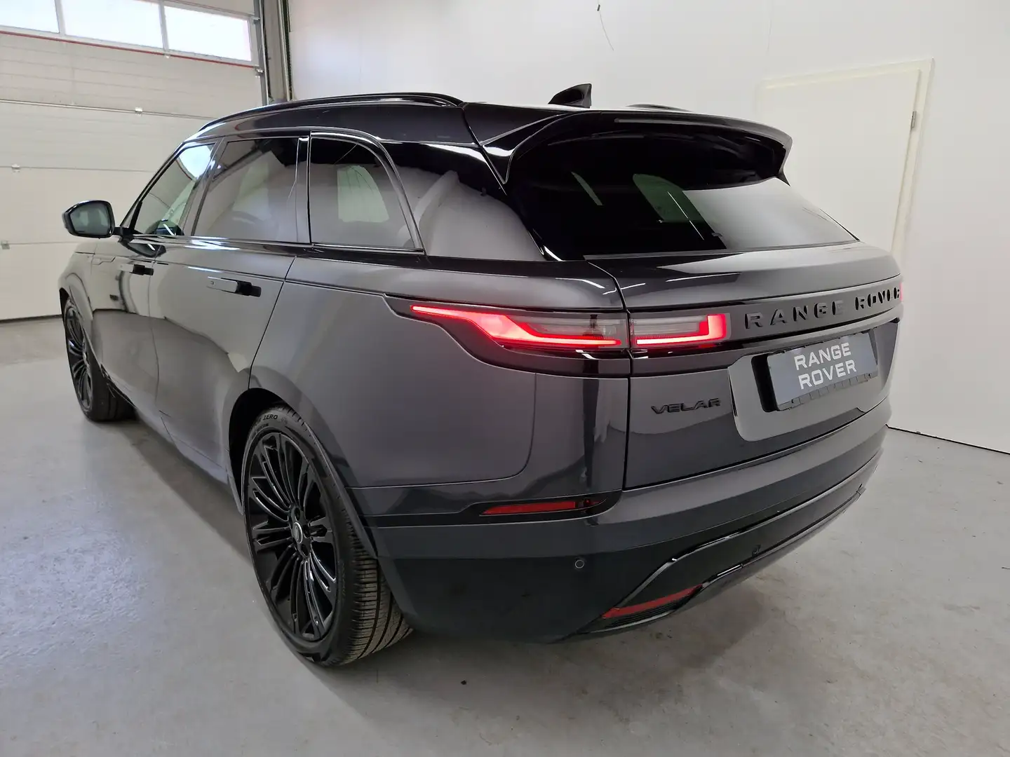 Land Rover Range Rover Velar P400 Dynamic HSE Black Grau - 2