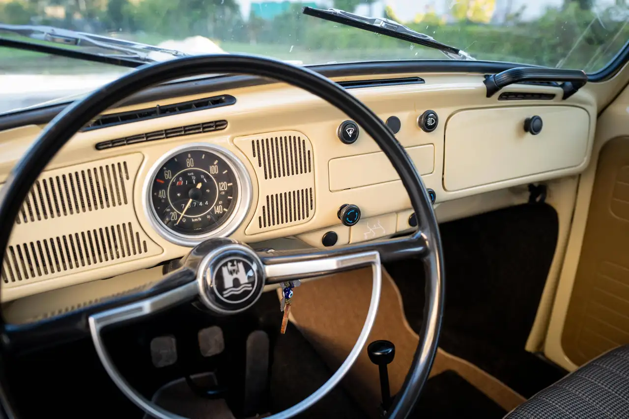 Volkswagen Maggiolino 1302, foto 8