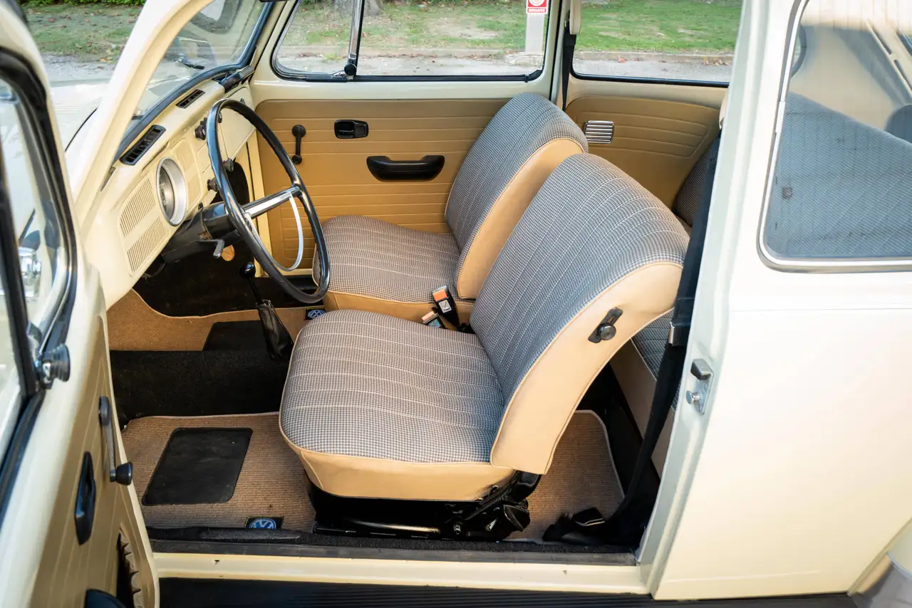Volkswagen Maggiolino 1302, foto 10